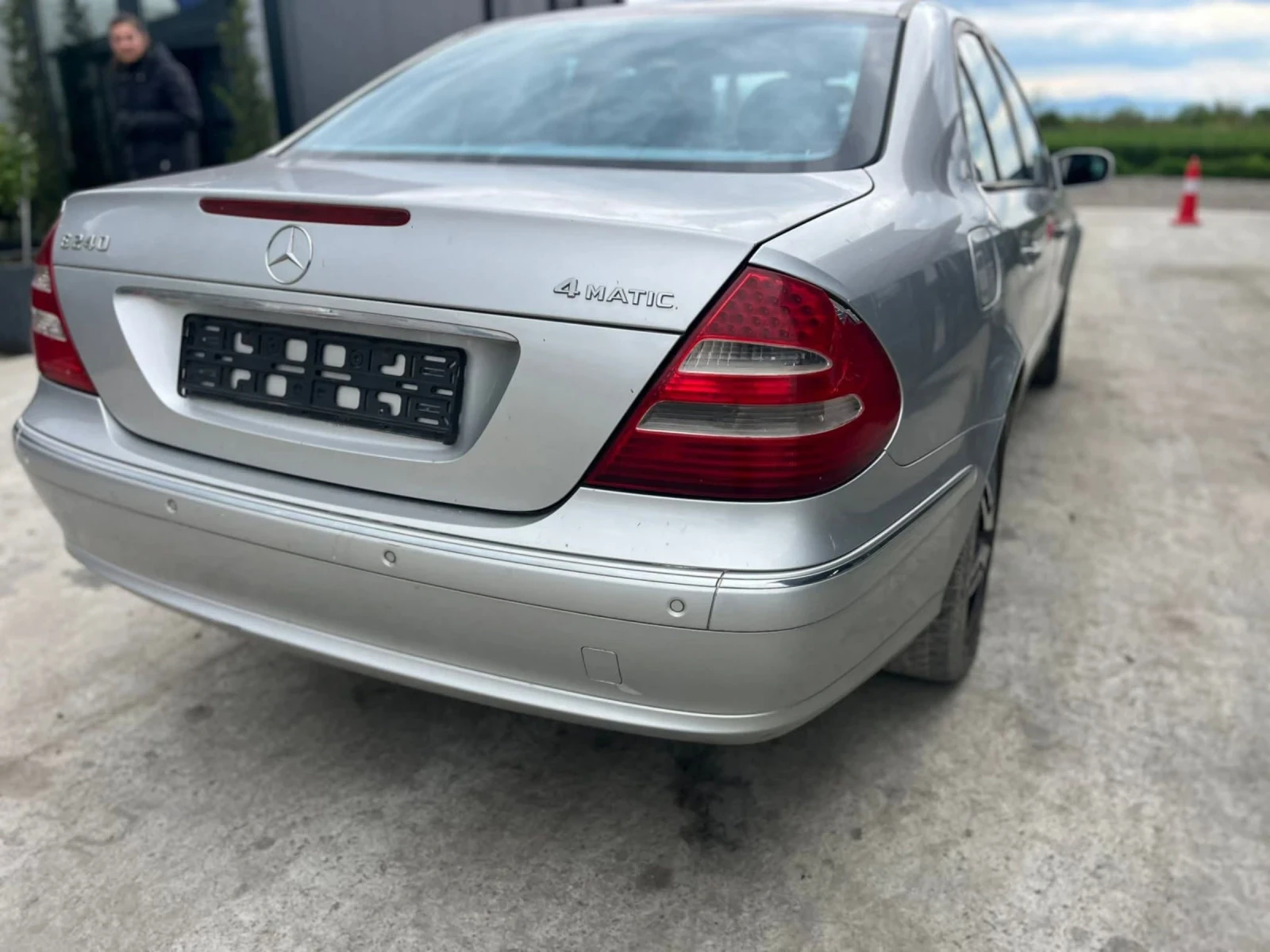 Mercedes-Benz E 240 4x4, снимка 6 - Автомобили и джипове - 54468363