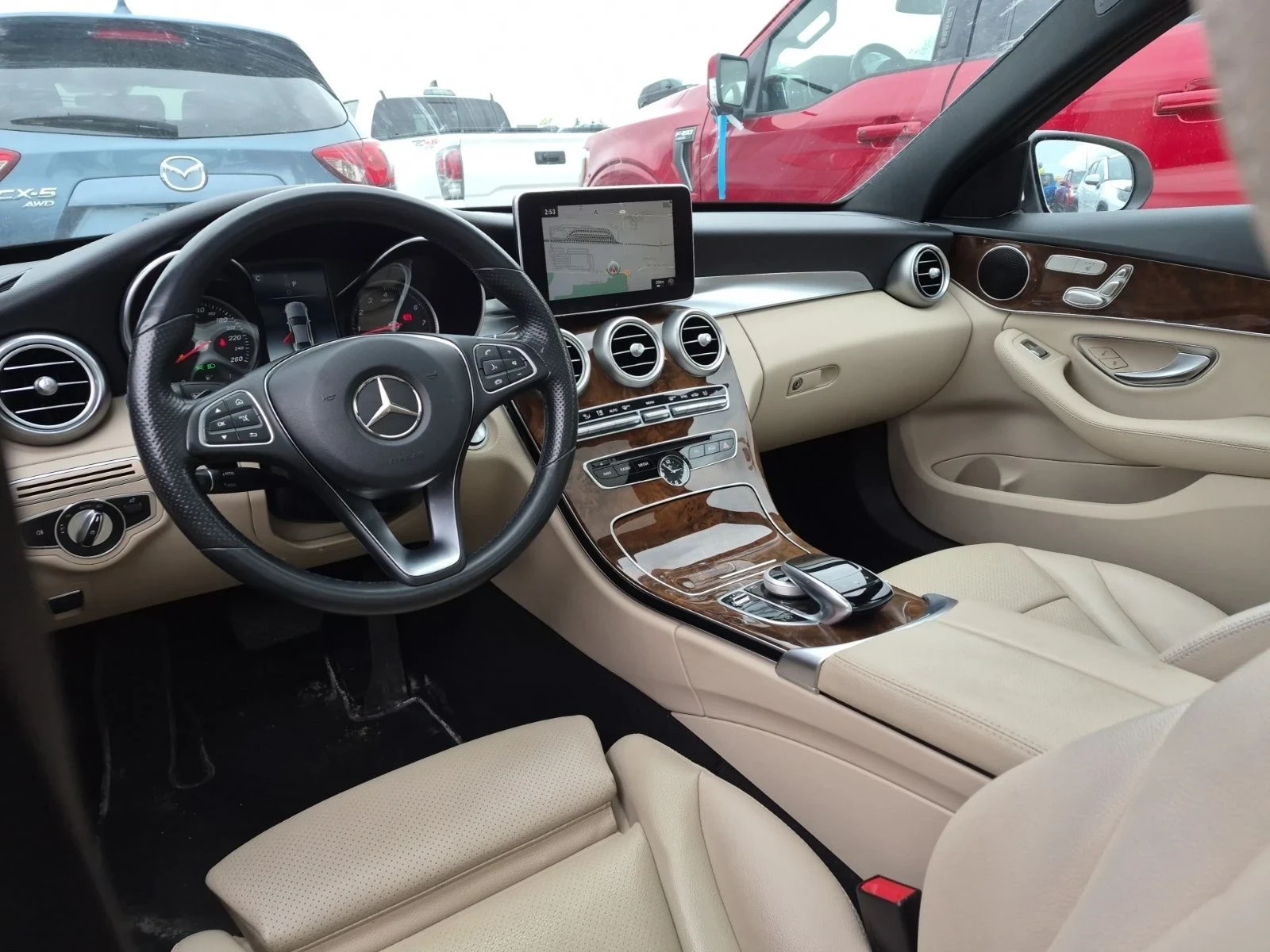 Mercedes-Benz C 300 AMG Line | Панорама | Keyless | AMG | Камера | , снимка 6 - Автомобили и джипове - 54476419