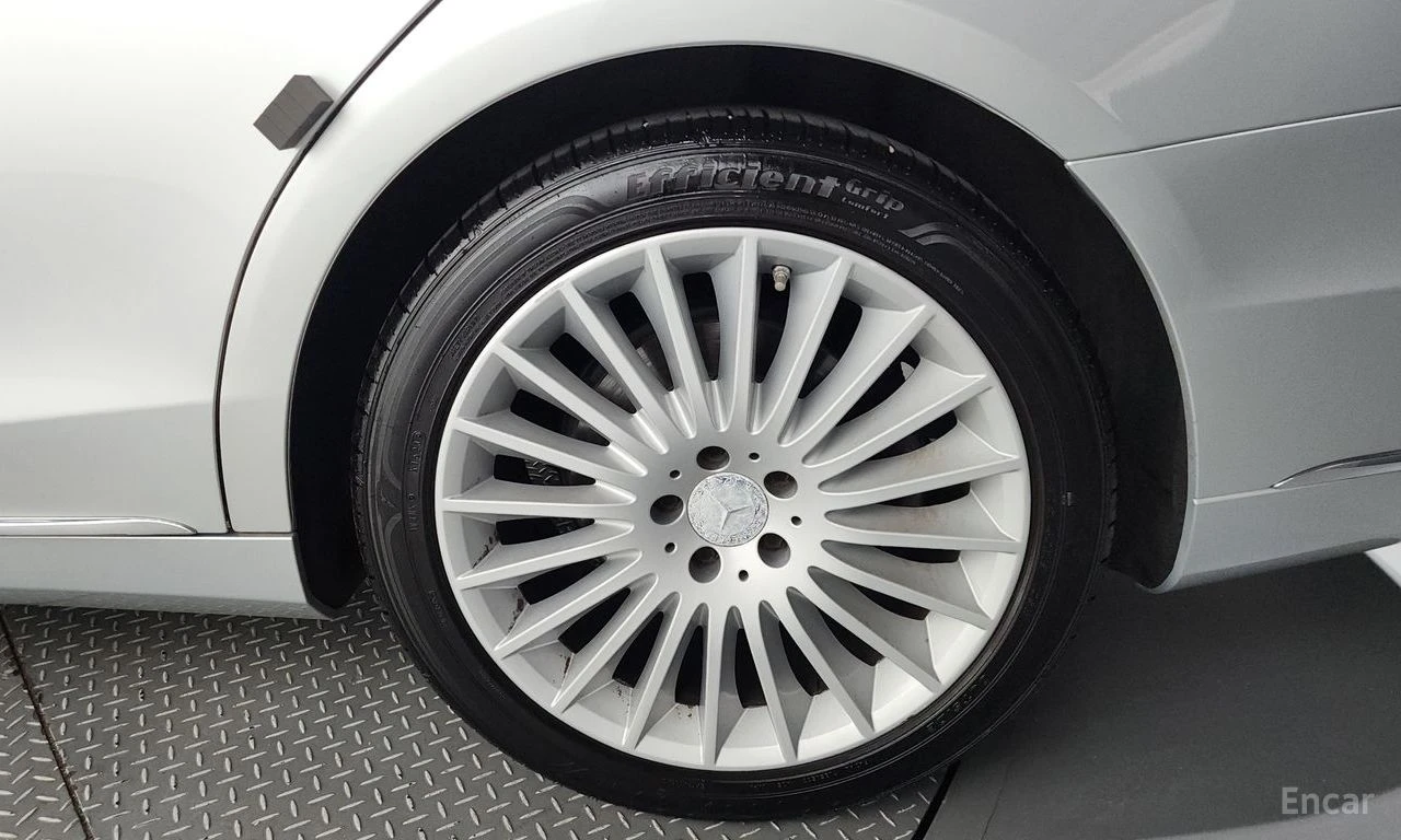 Mercedes-Benz S 350 d BURMESTER* DISTRONIC* ПОДГРЕВ* ОБДУХВАНЕ* , снимка 5 - Автомобили и джипове - 54904093