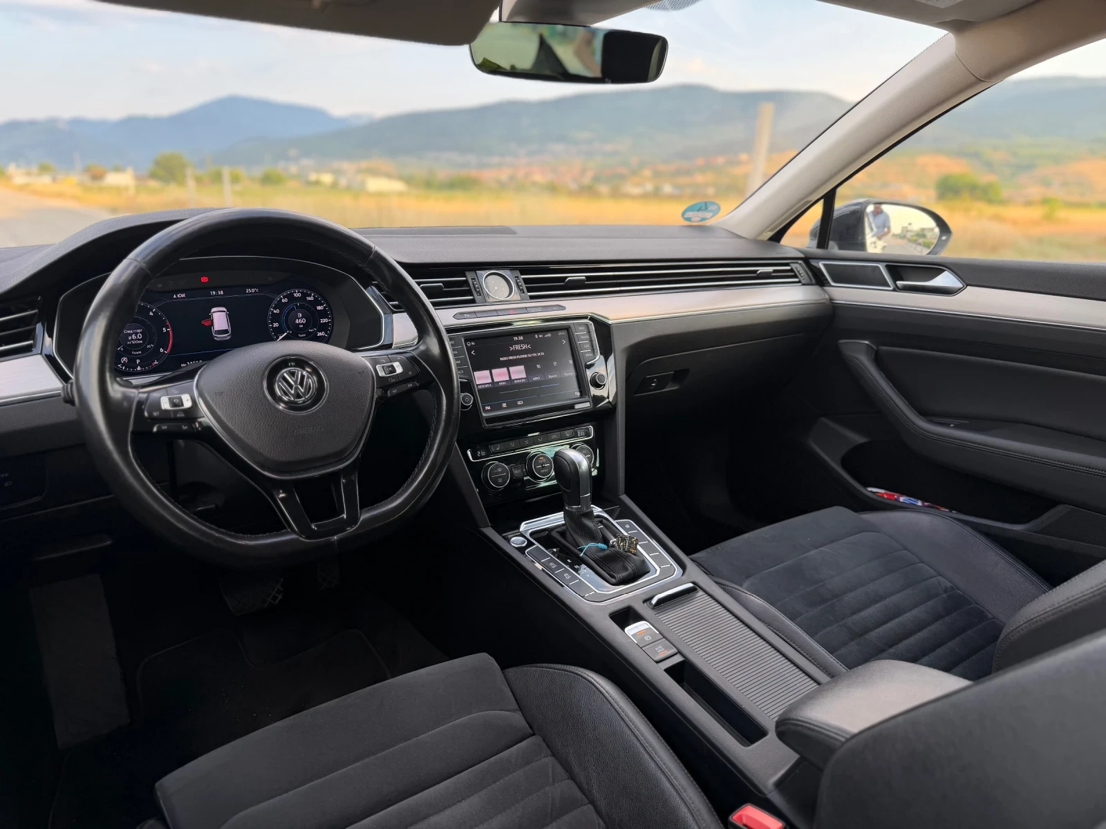 VW Passat, снимка 7 - Автомобили и джипове - 55160204