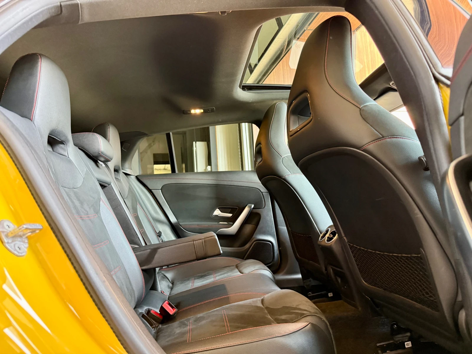 Mercedes-Benz CLA 220 AMG* 2023г* 4X4* FULL, снимка 12 - Автомобили и джипове - 55323871