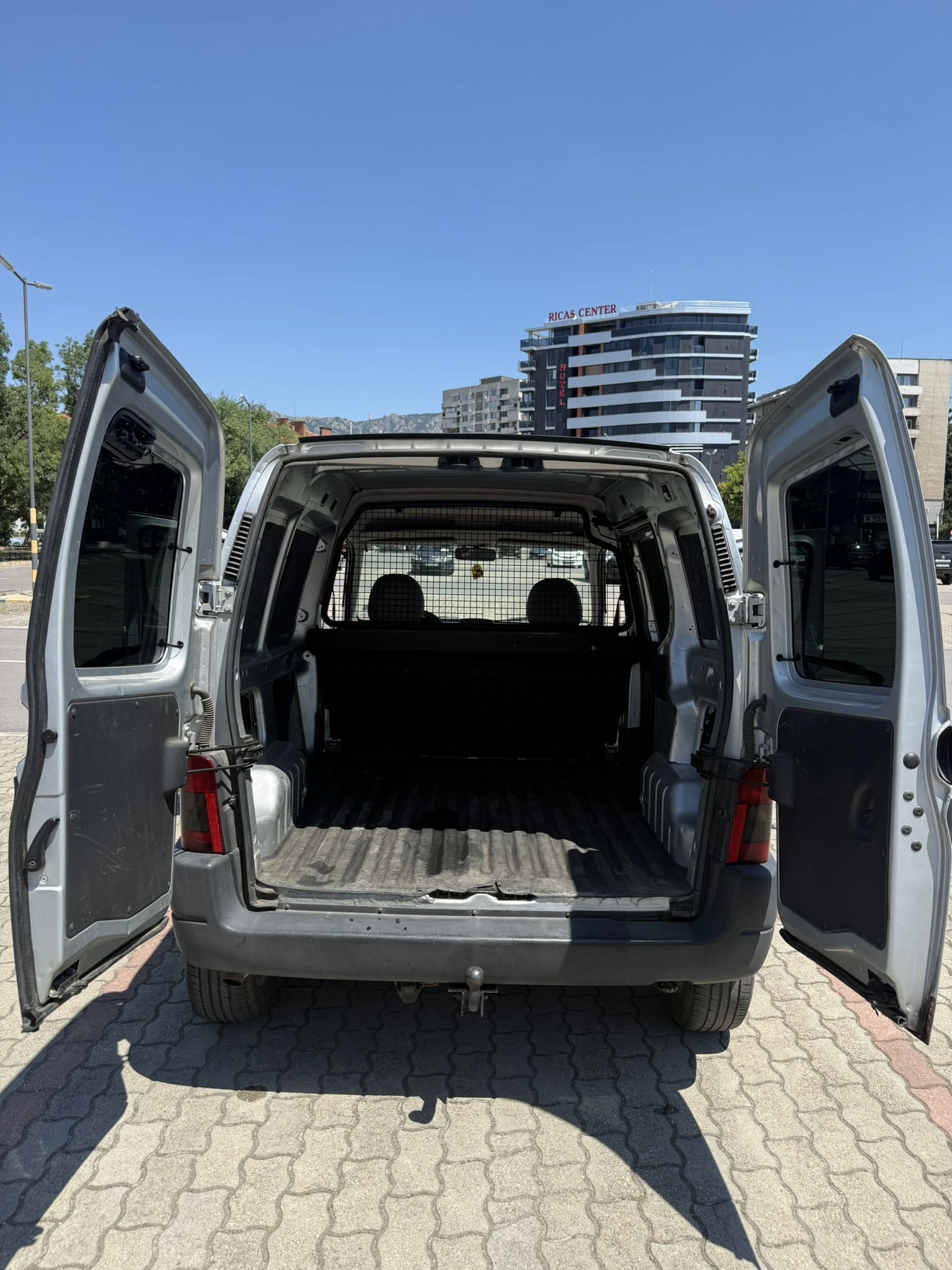 Citroen Berlingo 2.0 HDI 90 кс, снимка 5 - Автомобили и джипове - 55550415