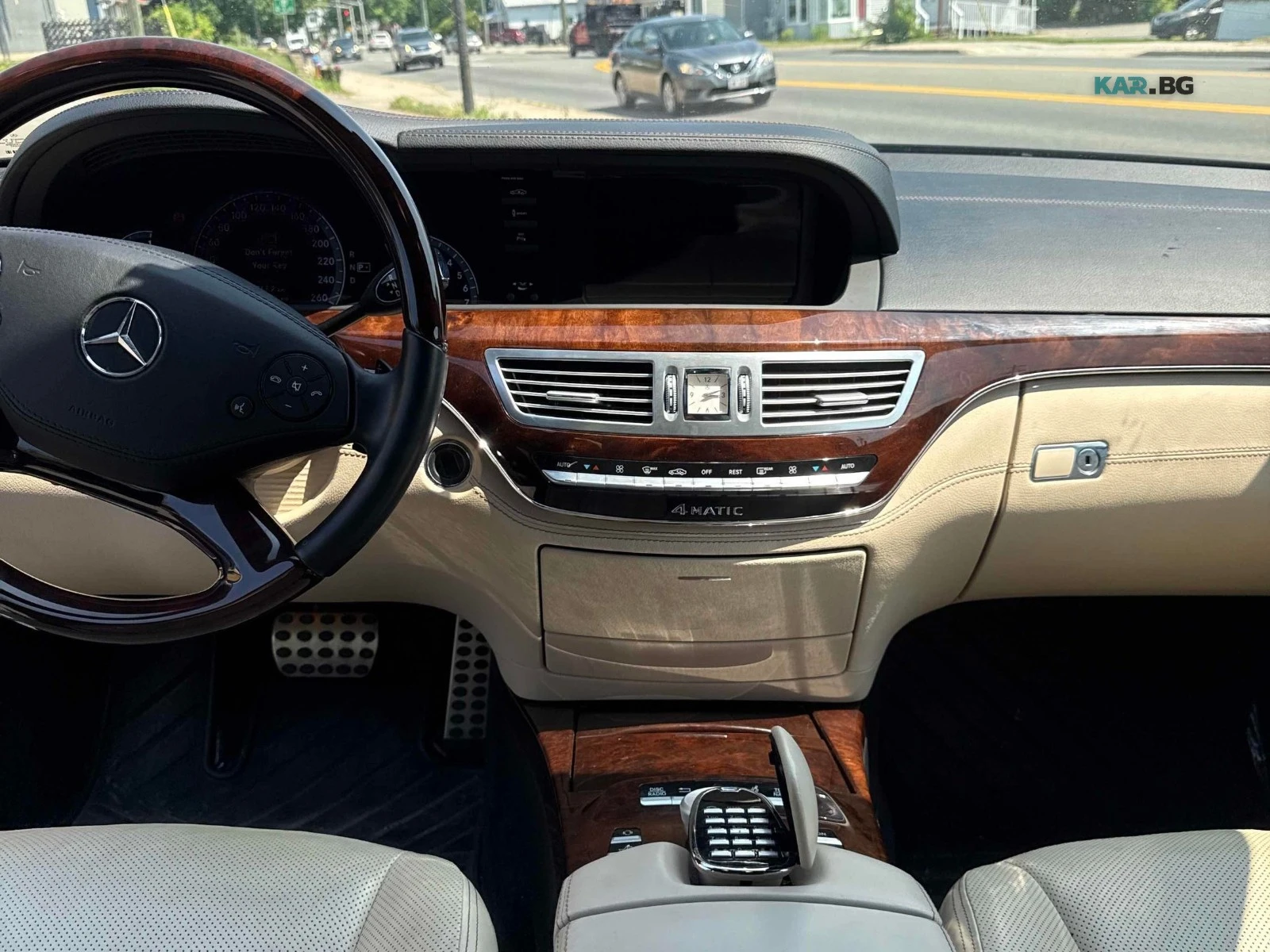 Mercedes-Benz S 550 PANO* МАСАЖ* ОБДУХ* KEYLESS, снимка 11 - Автомобили и джипове - 55722651