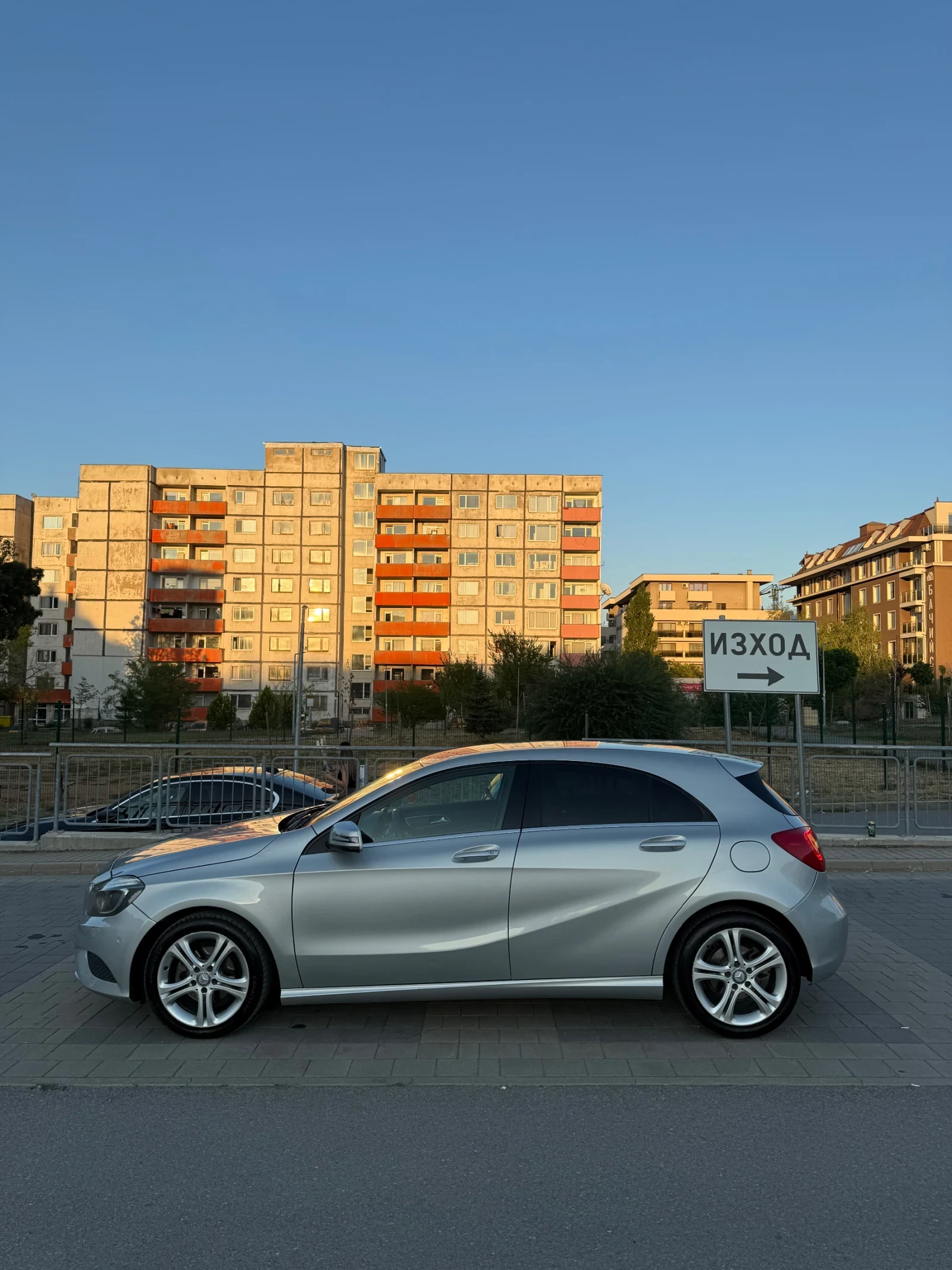 Mercedes-Benz A 180, снимка 8 - Автомобили и джипове - 55802772