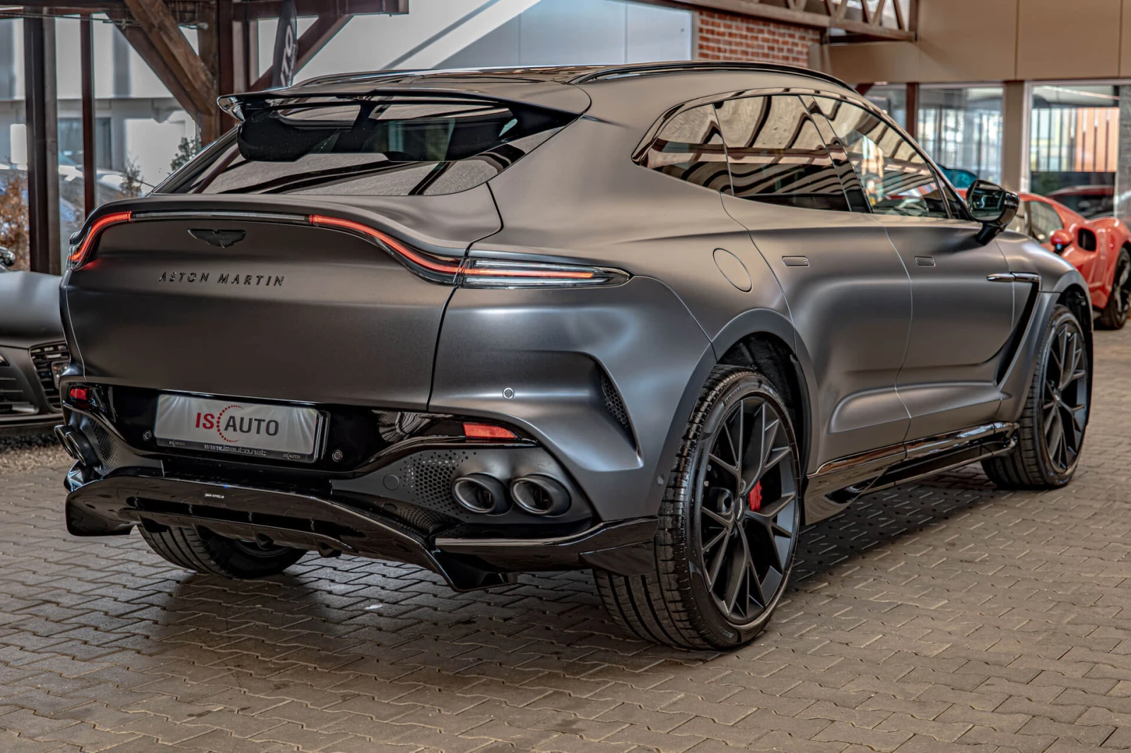 Aston Martin DBX 707/Керамика/Карбон/Обдухване/Камера 360/Bowers&Wi, снимка 6 - Автомобили и джипове - 56225668