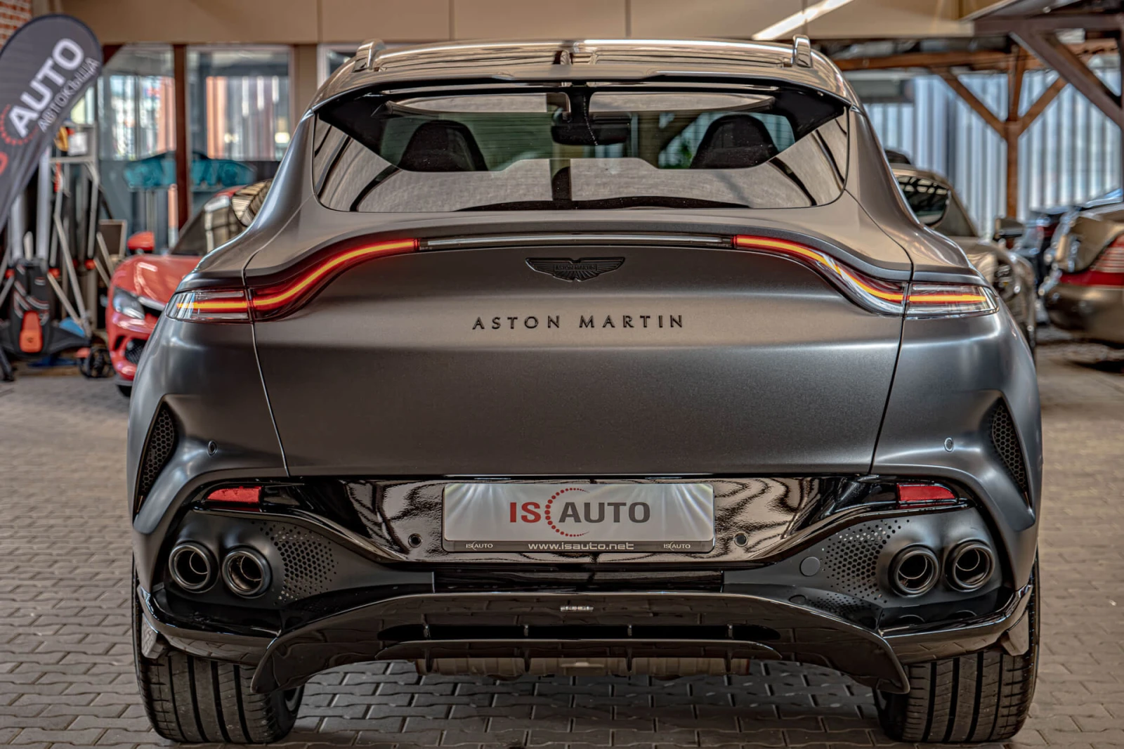 Aston Martin DBX 707/Керамика/Карбон/Обдухване/Камера 360/Bowers&Wi, снимка 4 - Автомобили и джипове - 56225668