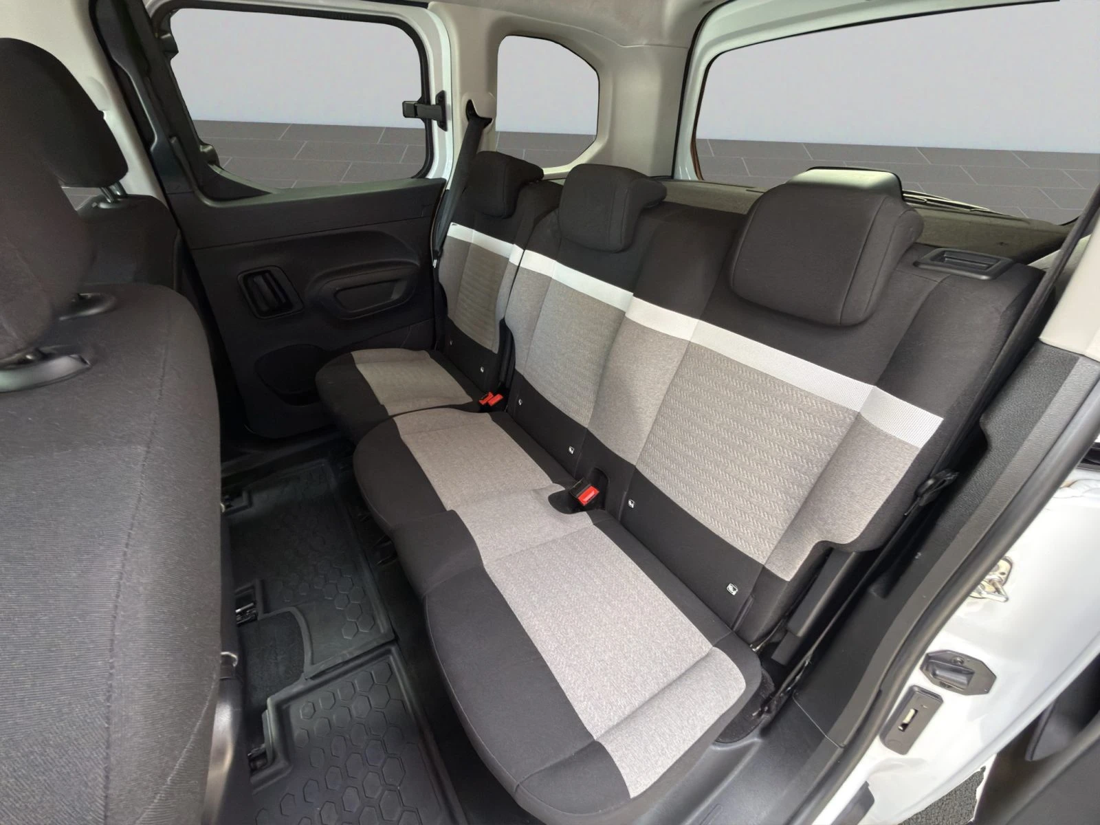 Citroen Berlingo M Feel 1.5 N1 �������� �� 10.2029 �. / 200 000 ��. | Mobile.bg � ����������� 12