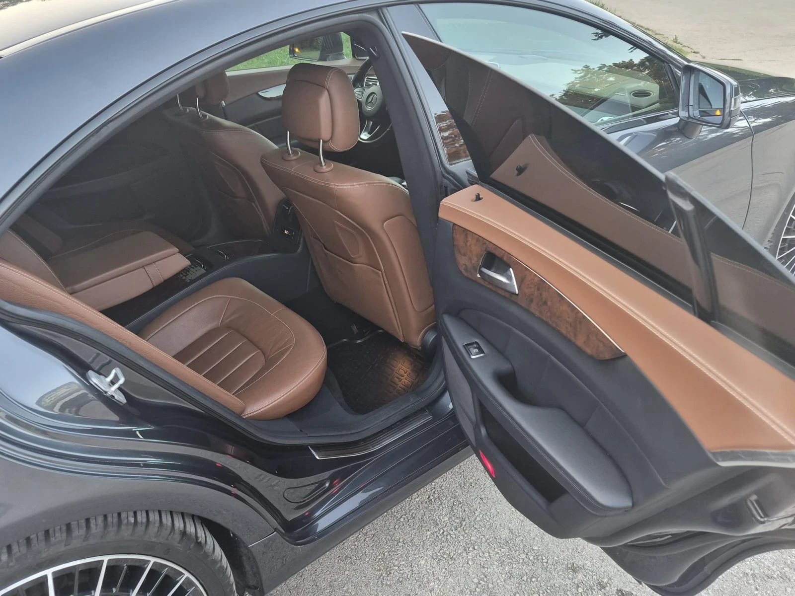 Mercedes-Benz CLS 350, снимка 11 - Автомобили и джипове - 56510556