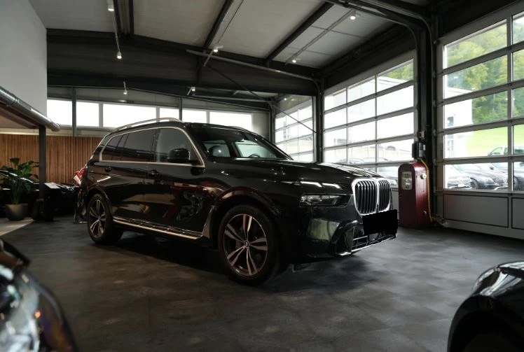 BMW X7 xDrive40i M Sport, снимка 3 - Автомобили и джипове - 49549963