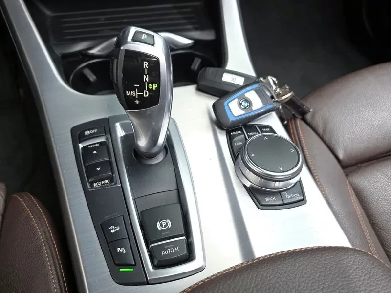 BMW X4 2.0d, снимка 9 - Автомобили и джипове - 54604912