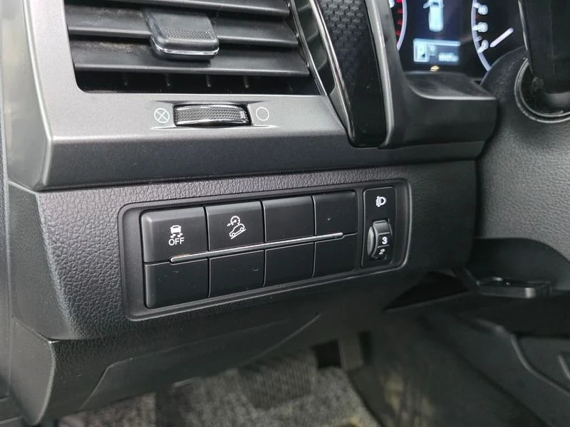 SsangYong Rexton, снимка 17 - Автомобили и джипове - 55748898