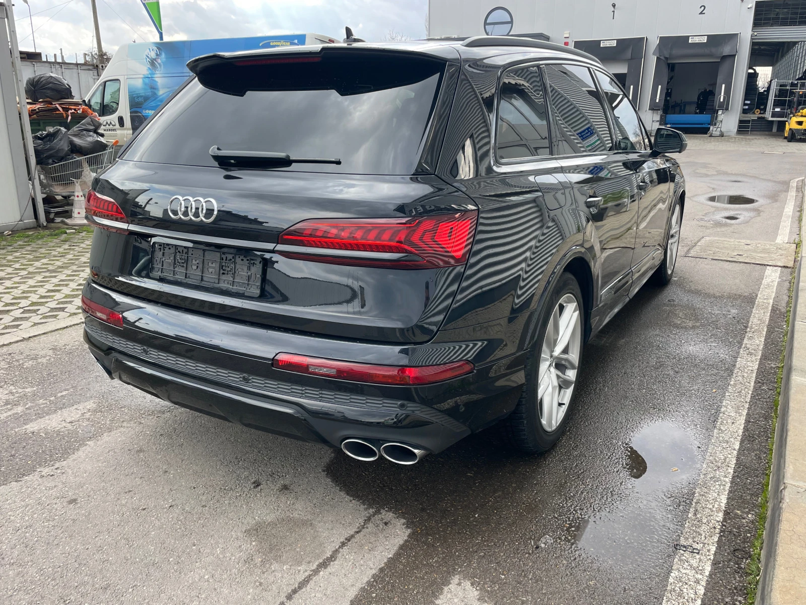 Audi SQ7 4.0V8TDI+ S-line+ Matrix+ Bose+ Key Less Go+ Full  - изображение 4