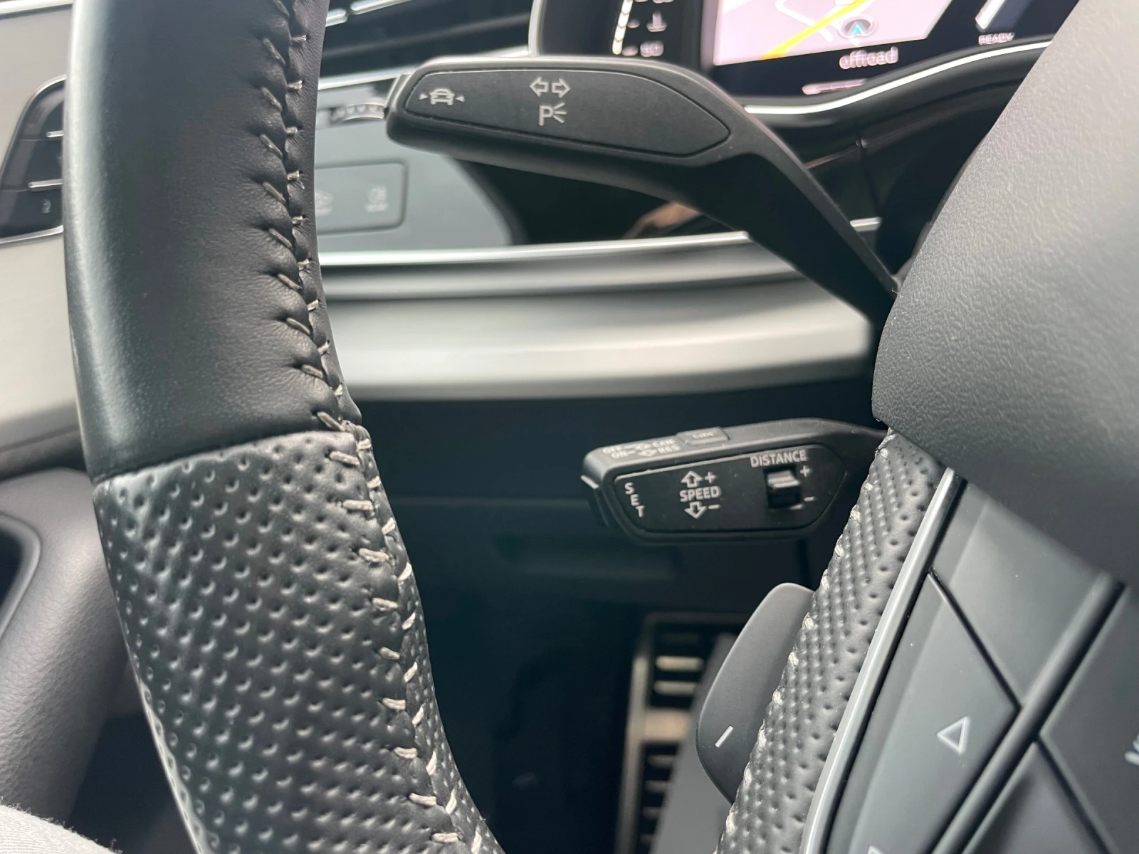 Audi SQ7 4.0V8TDI+ S-line+ Matrix+ Bose+ Key Less Go+ Full  | Mobile.bg — изображение 14