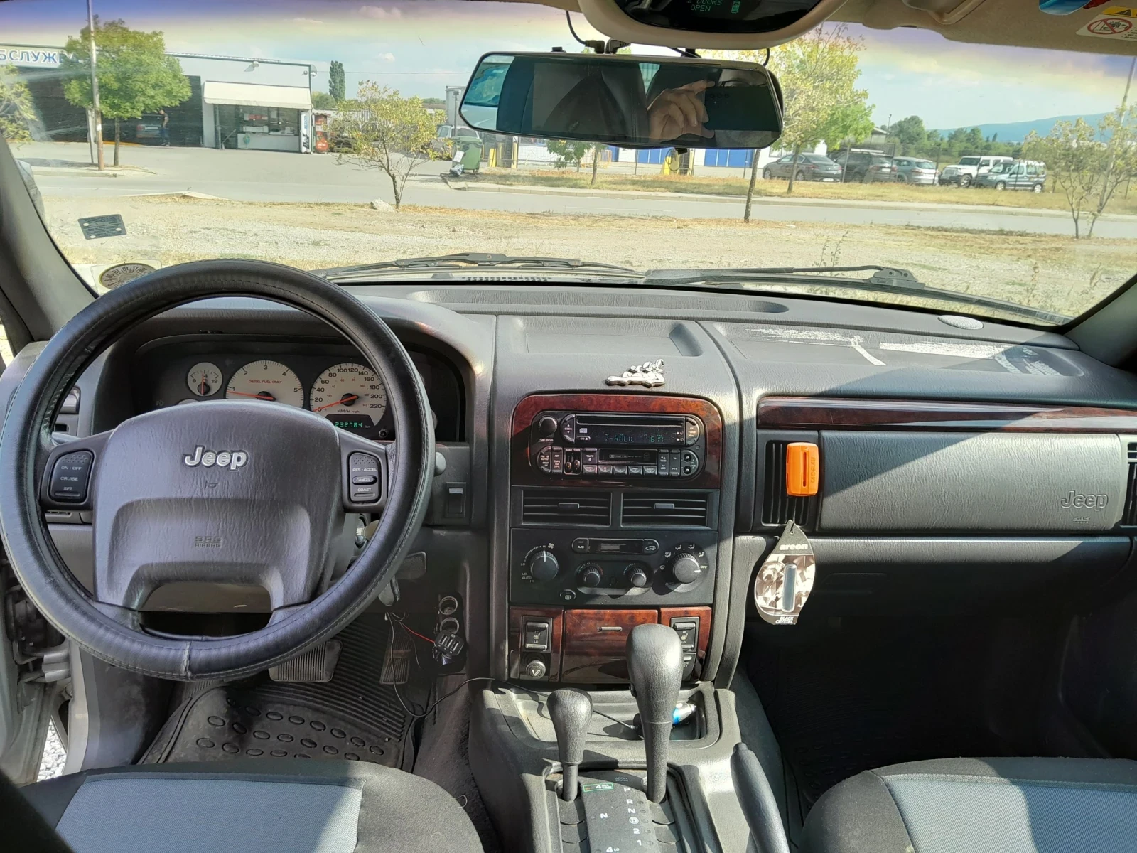 Jeep Cherokee  - изображение 5