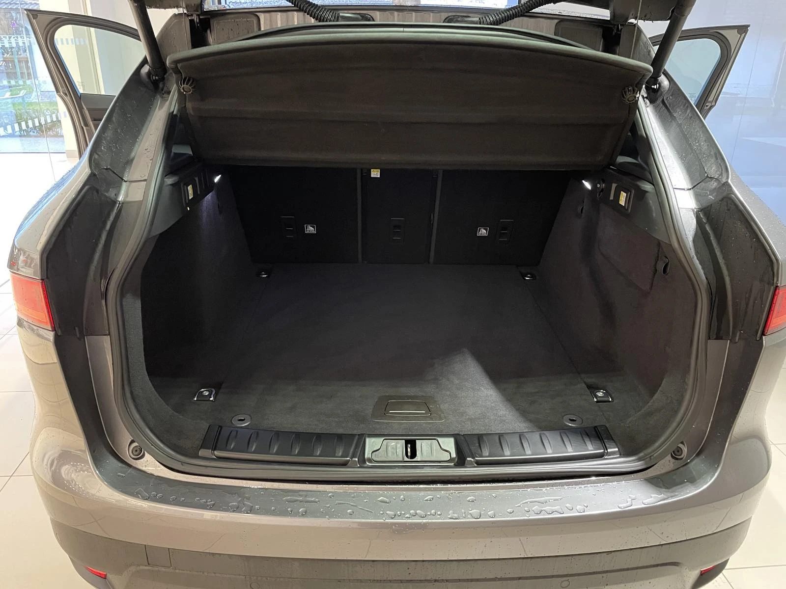 Jaguar F-PACE 250d, снимка 14 - Автомобили и джипове - 53912171