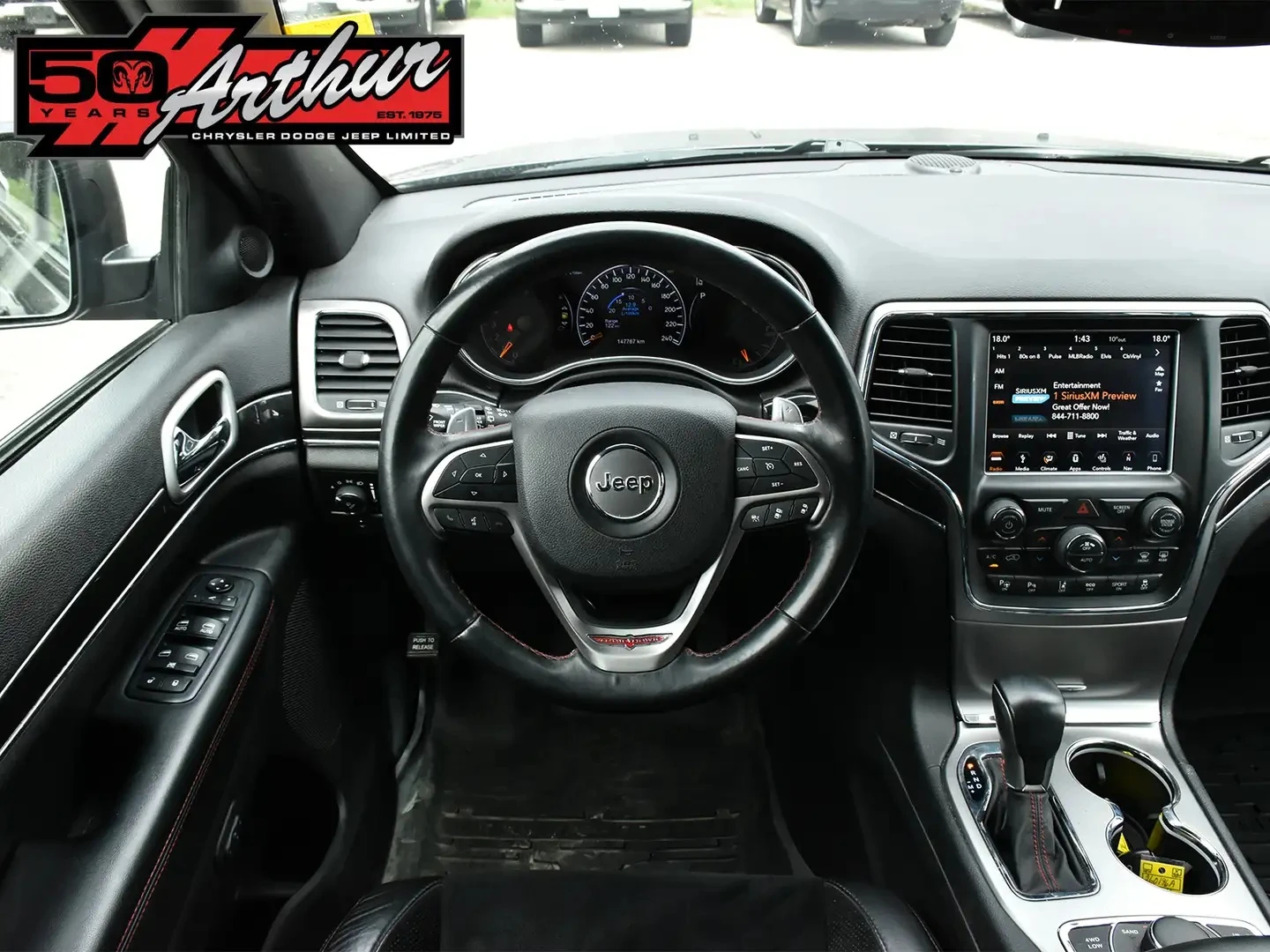 Jeep Grand cherokee TRAILHAWK / 5.7 HEMI / 4X4 / CARFAX / , снимка 8 - Автомобили и джипове - 54445743