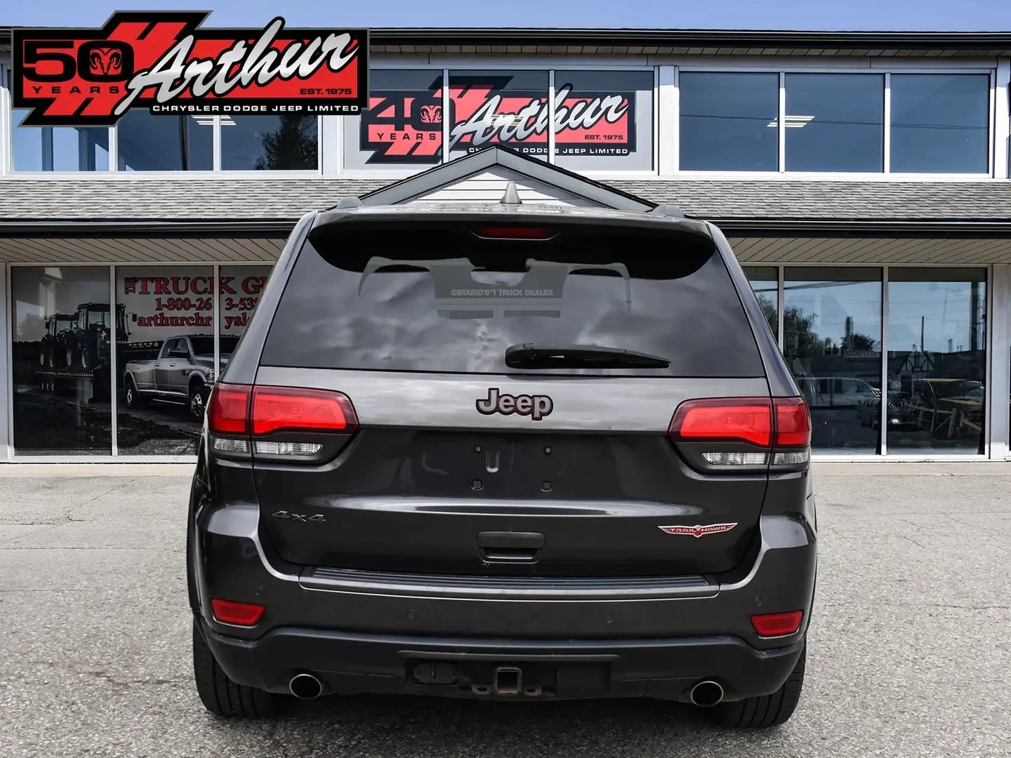 Jeep Grand cherokee TRAILHAWK / 5.7 HEMI / 4X4 / CARFAX / , снимка 5 - Автомобили и джипове - 54445743