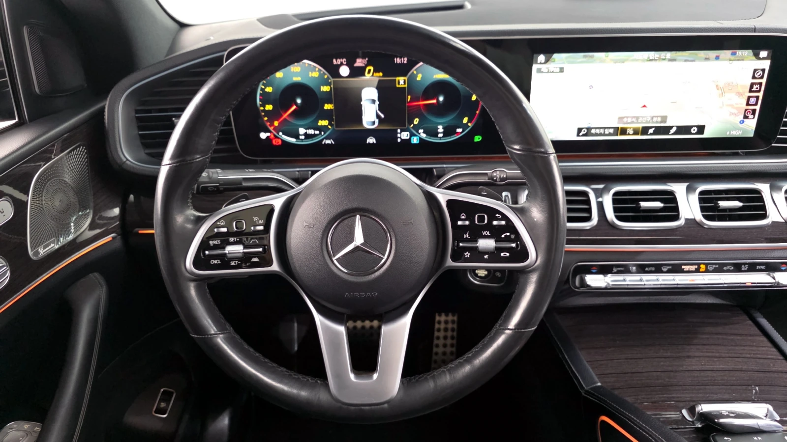 Mercedes-Benz GLE 400 AMG PK* HEAD-UP* 360* DISTRONIK* ОБДУХ* КРАЙНА ЦЕН, снимка 6 - Автомобили и джипове - 54609033