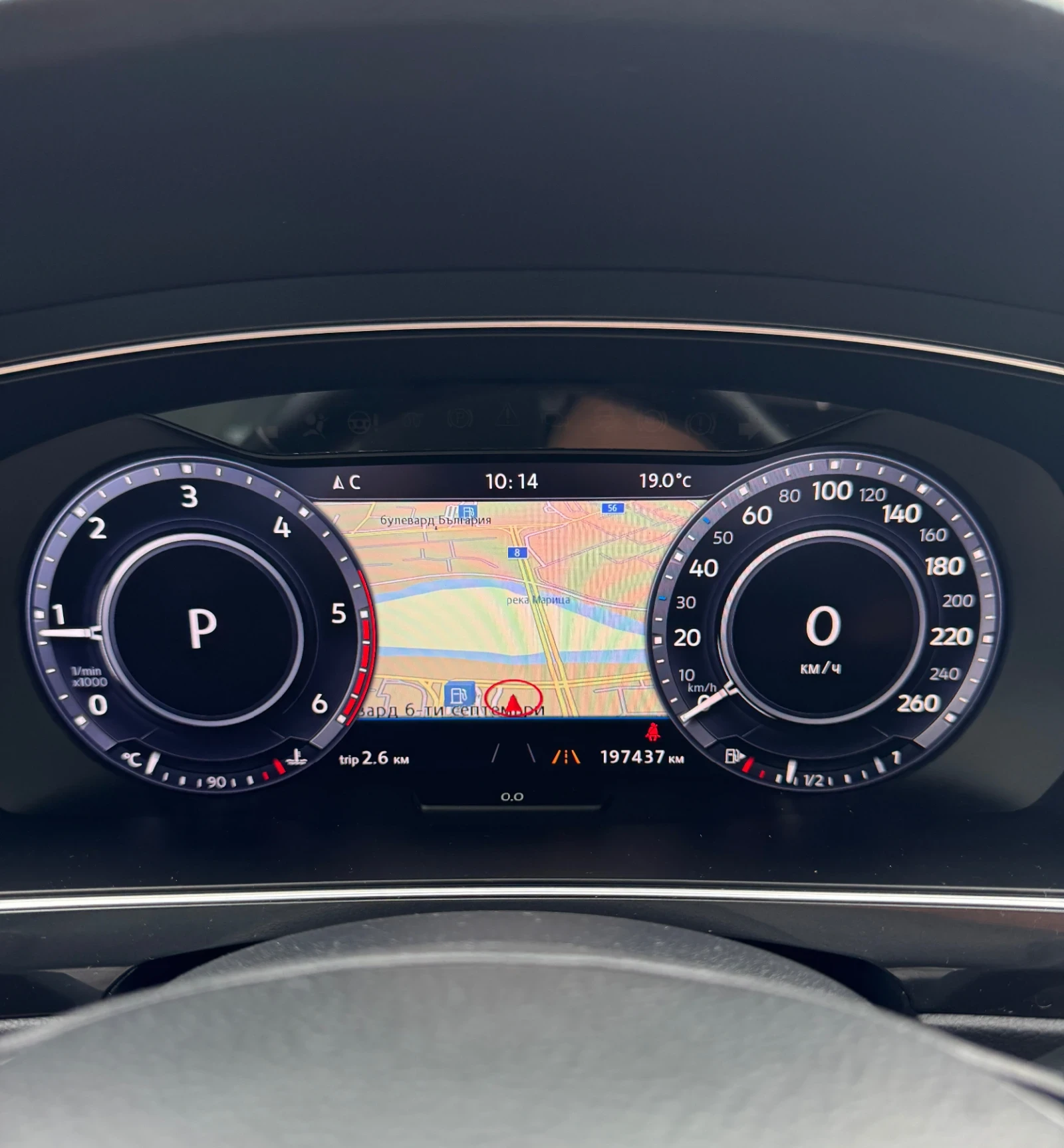 VW Tiguan 2.0TDI 4MOTION, снимка 4 - Автомобили и джипове - 54609921