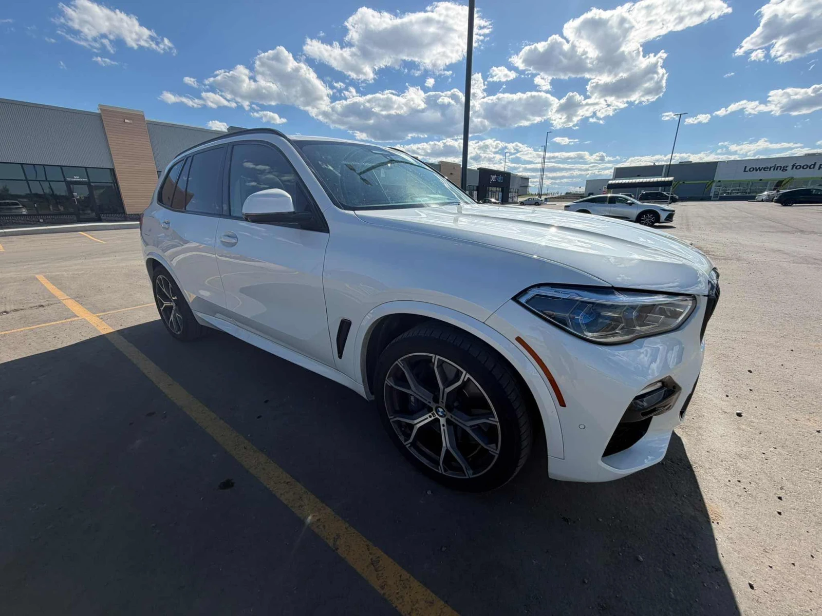 BMW X5 M-pkg | Laser  | Harman Kardon | HUD| 360| Въздух, снимка 3 - Автомобили и джипове - 55250154