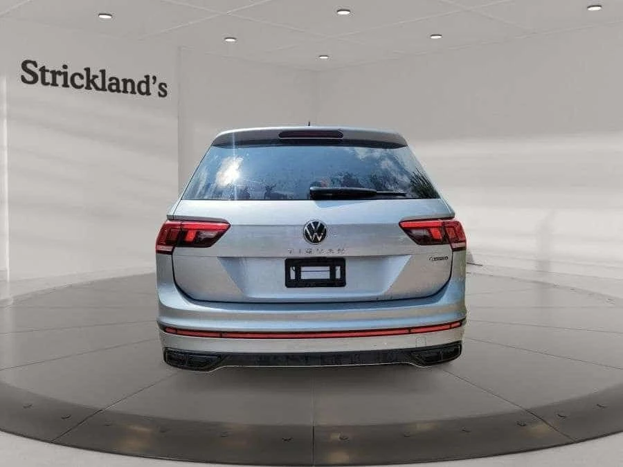 VW Tiguan COMFORTLINE R LINE\ЦЕНА ДО БГ, снимка 4 - Автомобили и джипове - 55408108