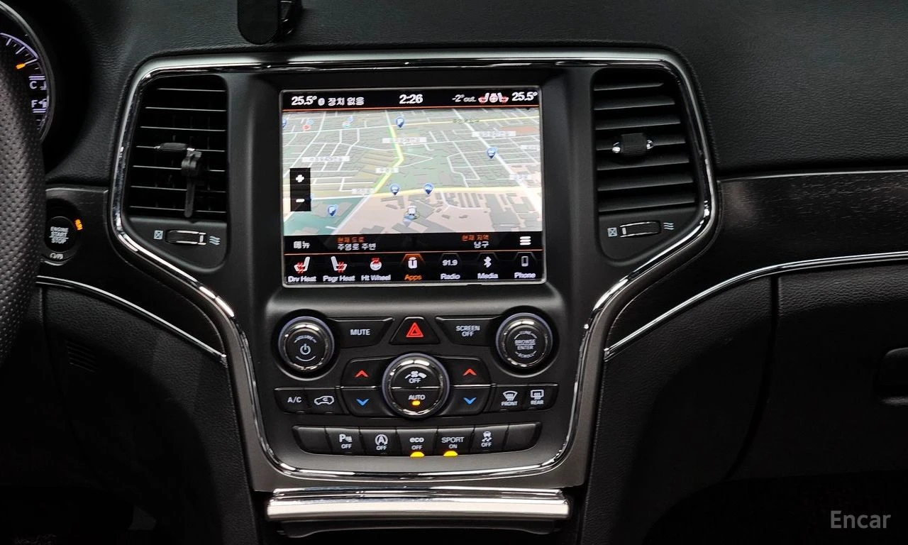 Jeep Grand cherokee 3.6* V6* 8ZF* ПОДГРЕВ* ОБДУХВАНЕ* КАМЕРА* КЕЙЛЕС* , снимка 8 - Автомобили и джипове - 55863606