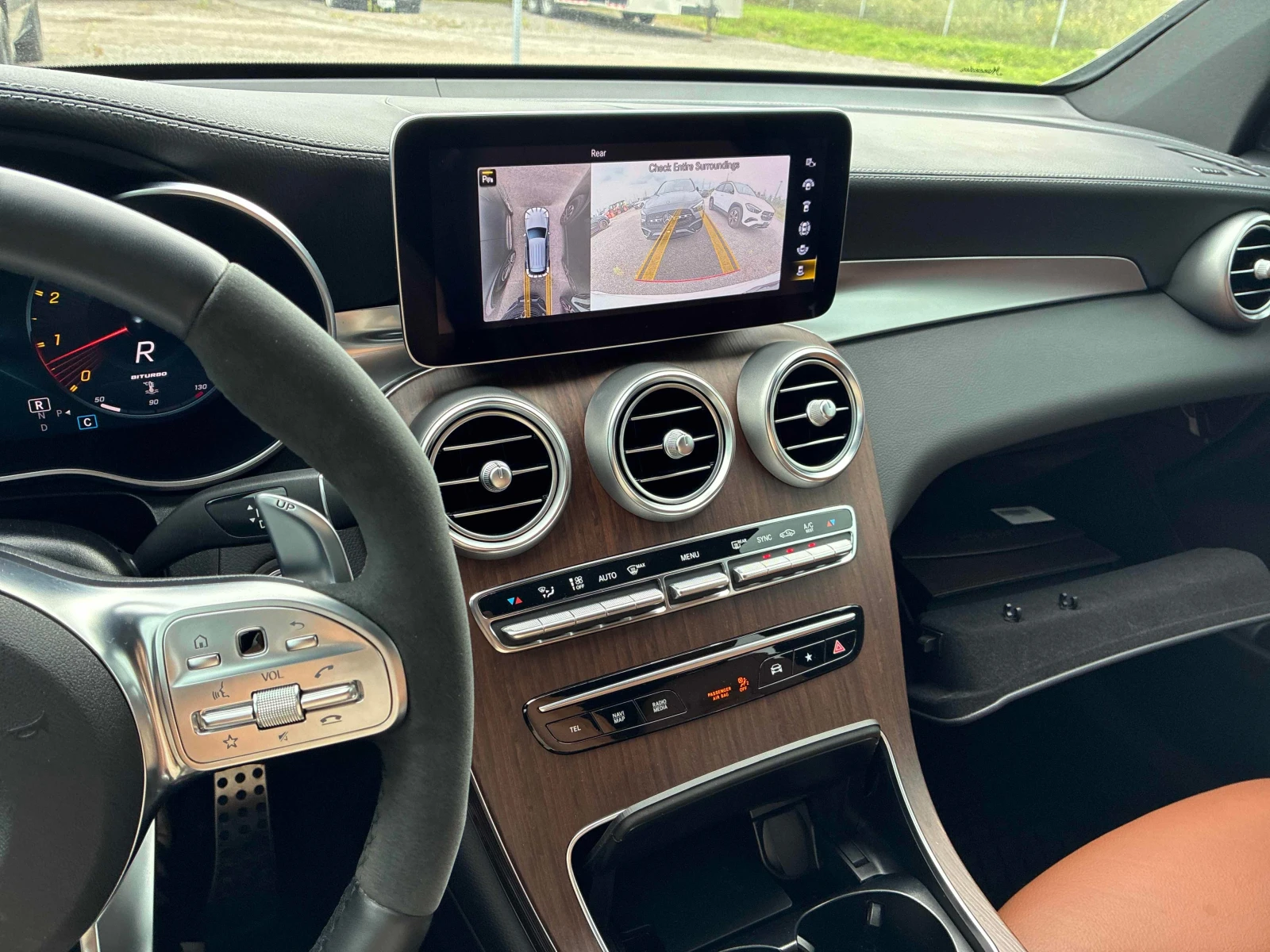 Mercedes-Benz GLC 43 AMG * AMG 43 * CARFAX * , снимка 9 - Автомобили и джипове - 56010410