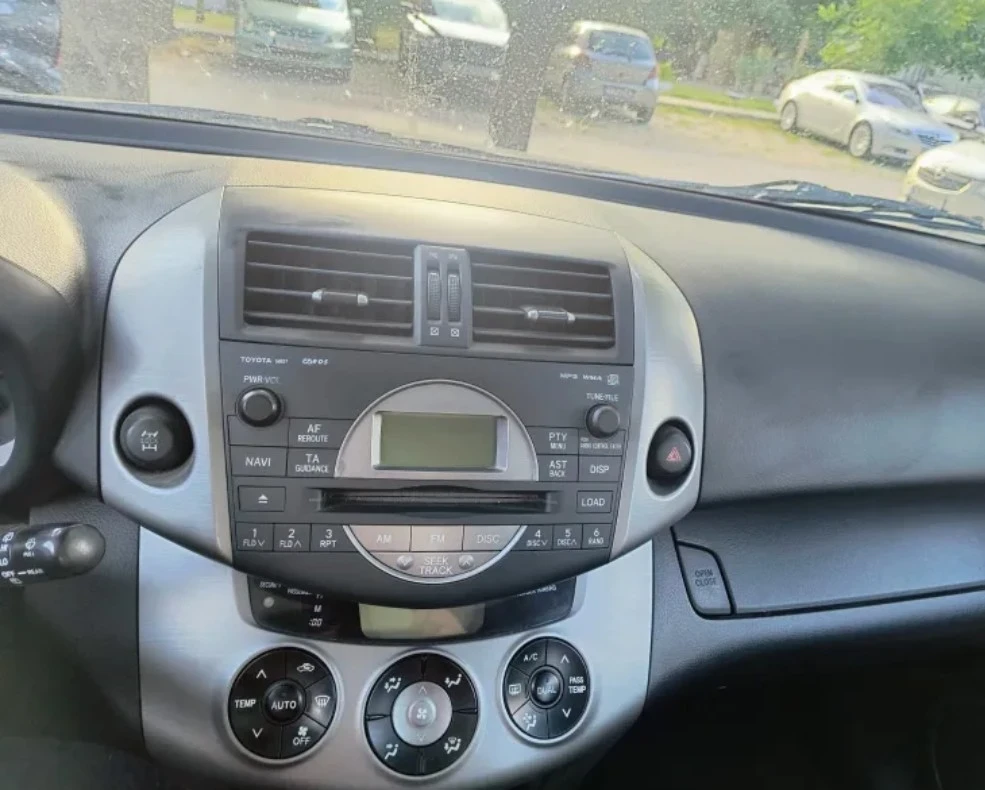 Toyota Rav4 2.2 d-cat | Mobile.bg � ����������� 10