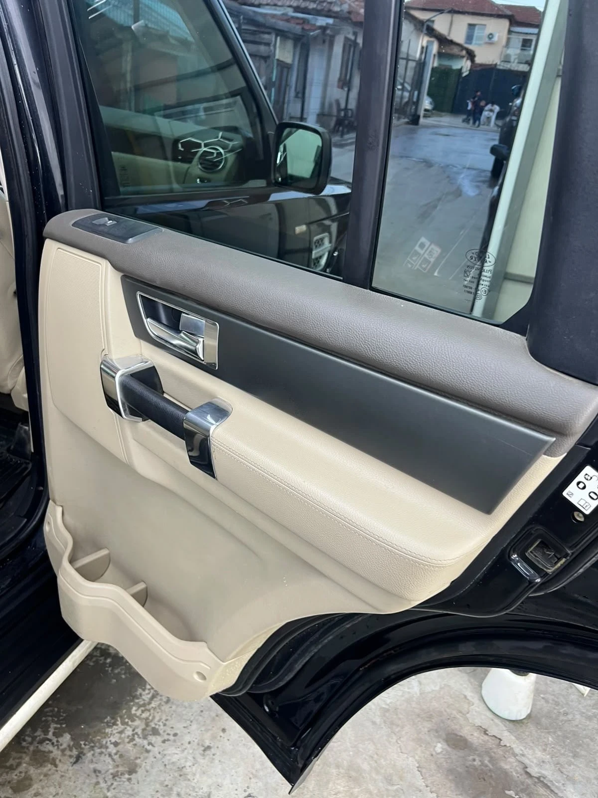 Land Rover Discovery 4, 3.0d, снимка 5 - Автомобили и джипове - 56717331