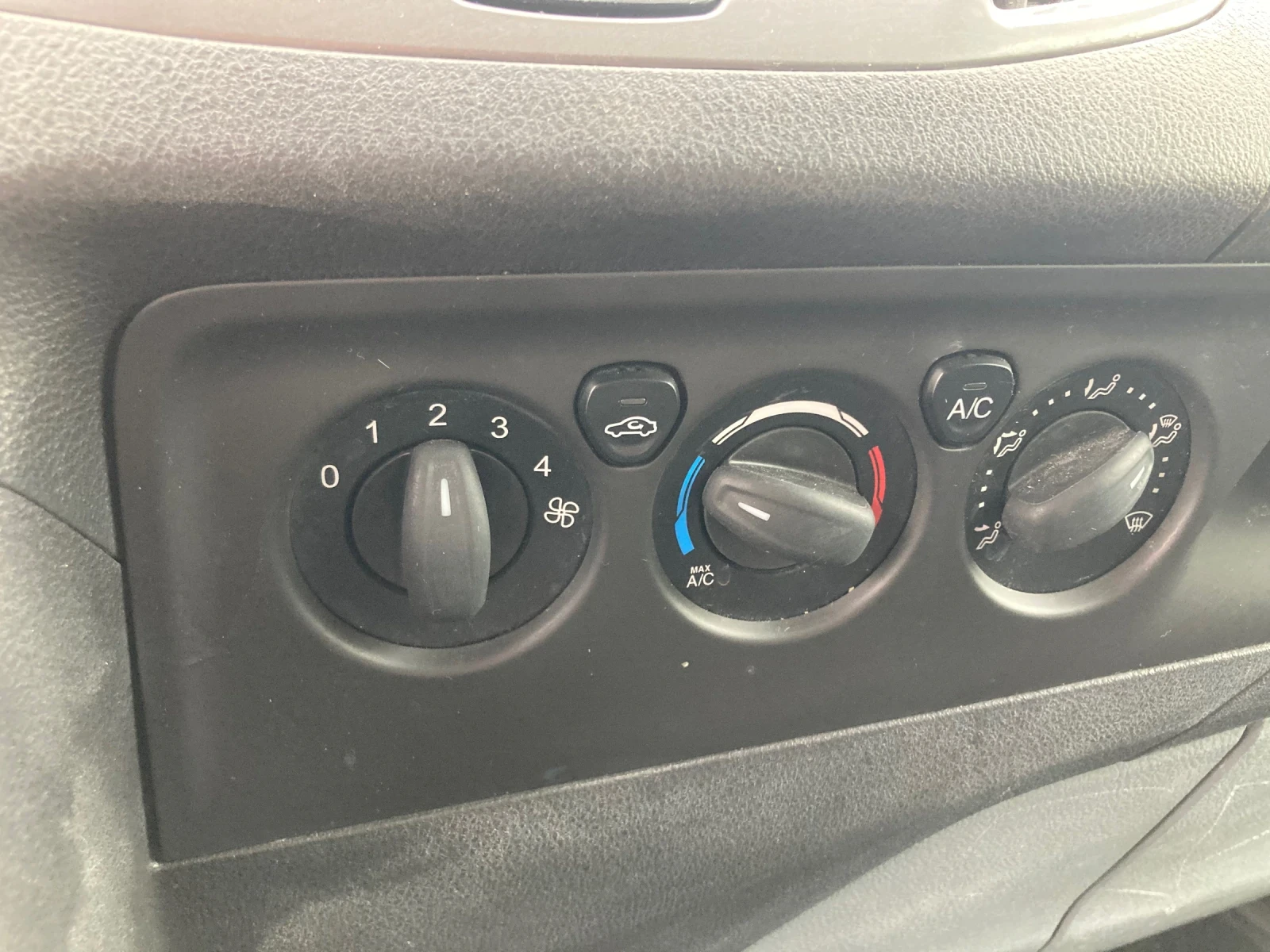 Ford Transit Custom, снимка 14 - Бусове и автобуси - 54297103