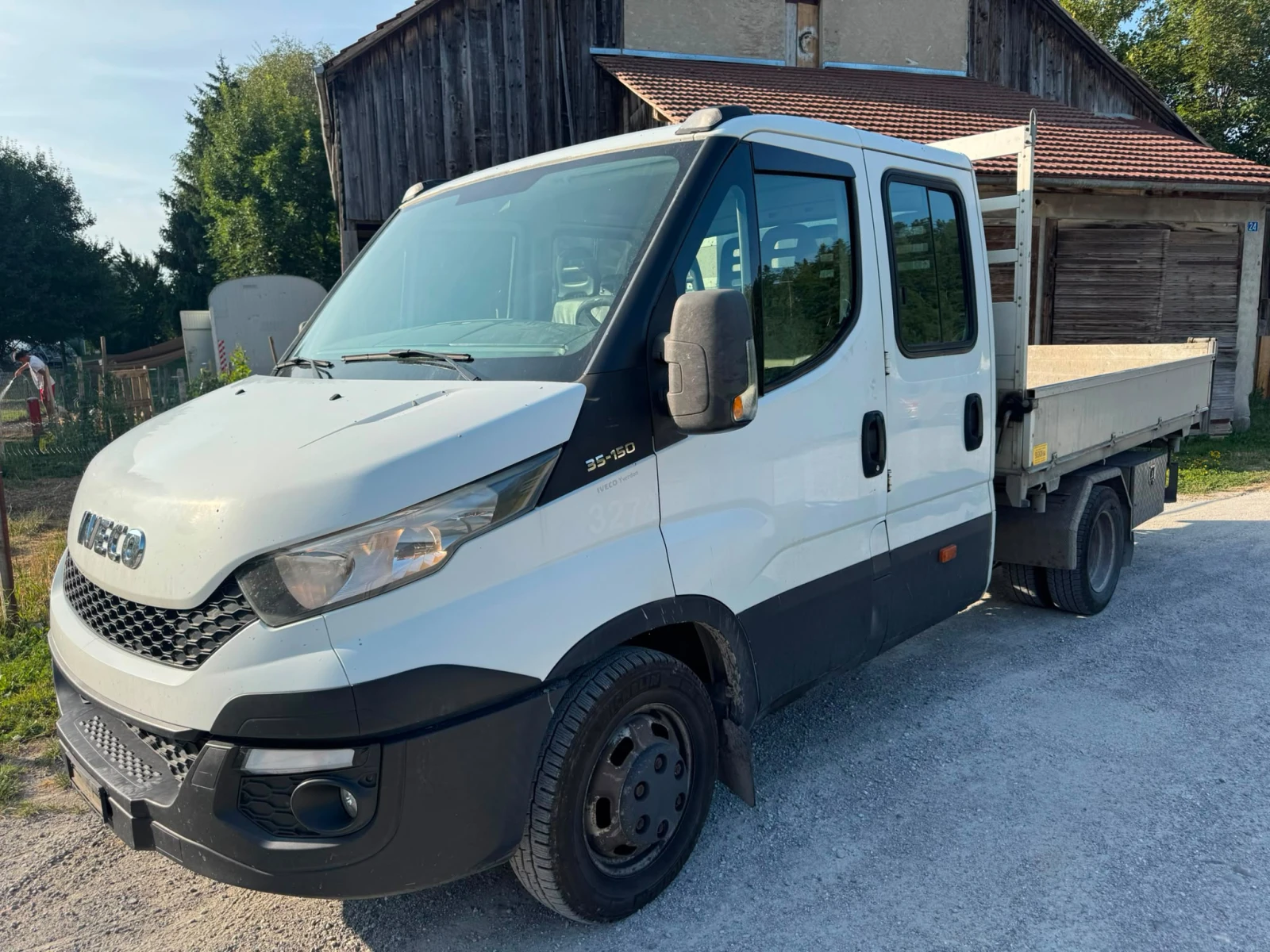 Iveco 35c15 КАТ. * Б* 7-места НОВ ВНОС ОТ ШВЕЙЦАРИЯ , снимка 2 - Бусове и автобуси - 55483089