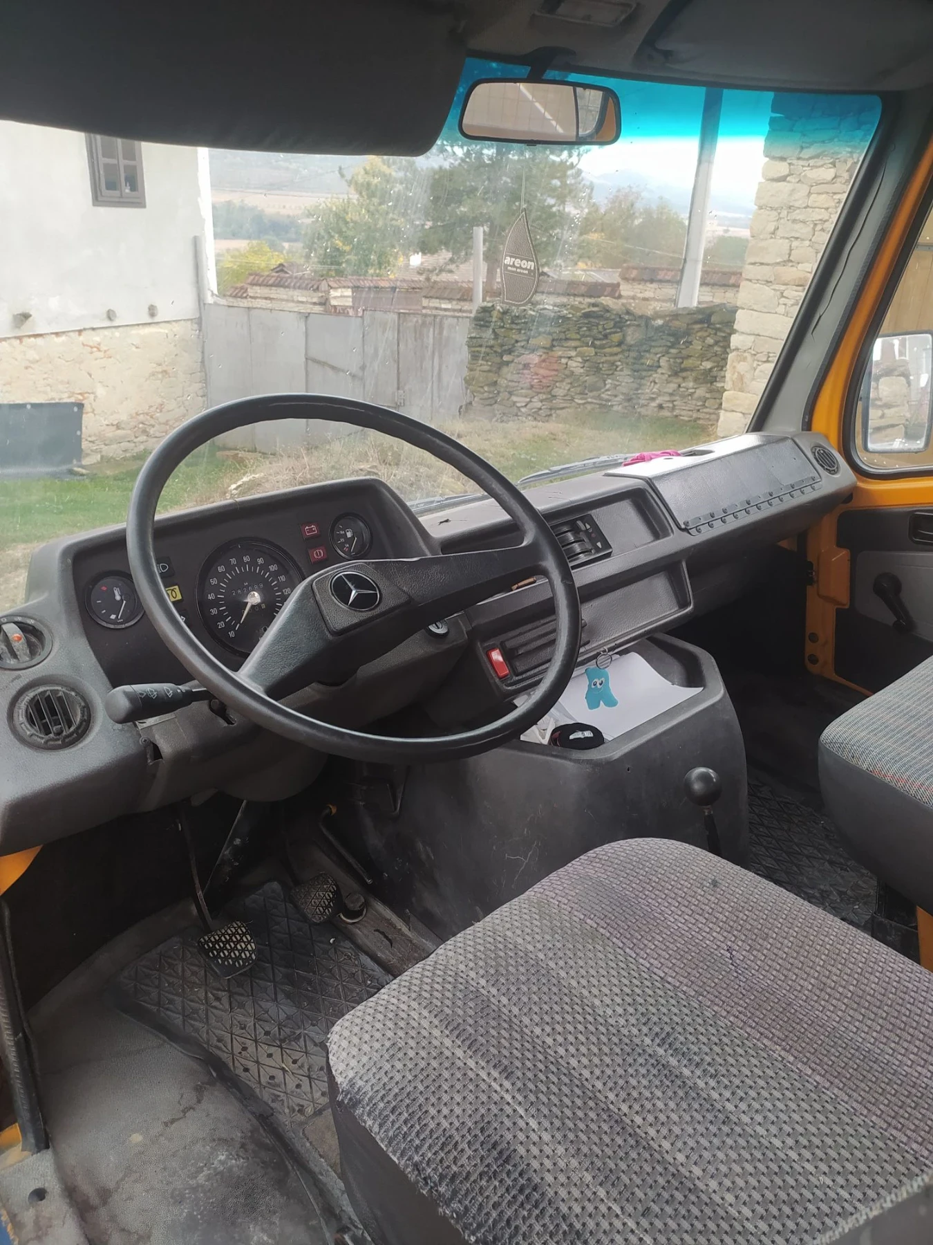 Mercedes-Benz 208 D | Mobile.bg � ����������� 5