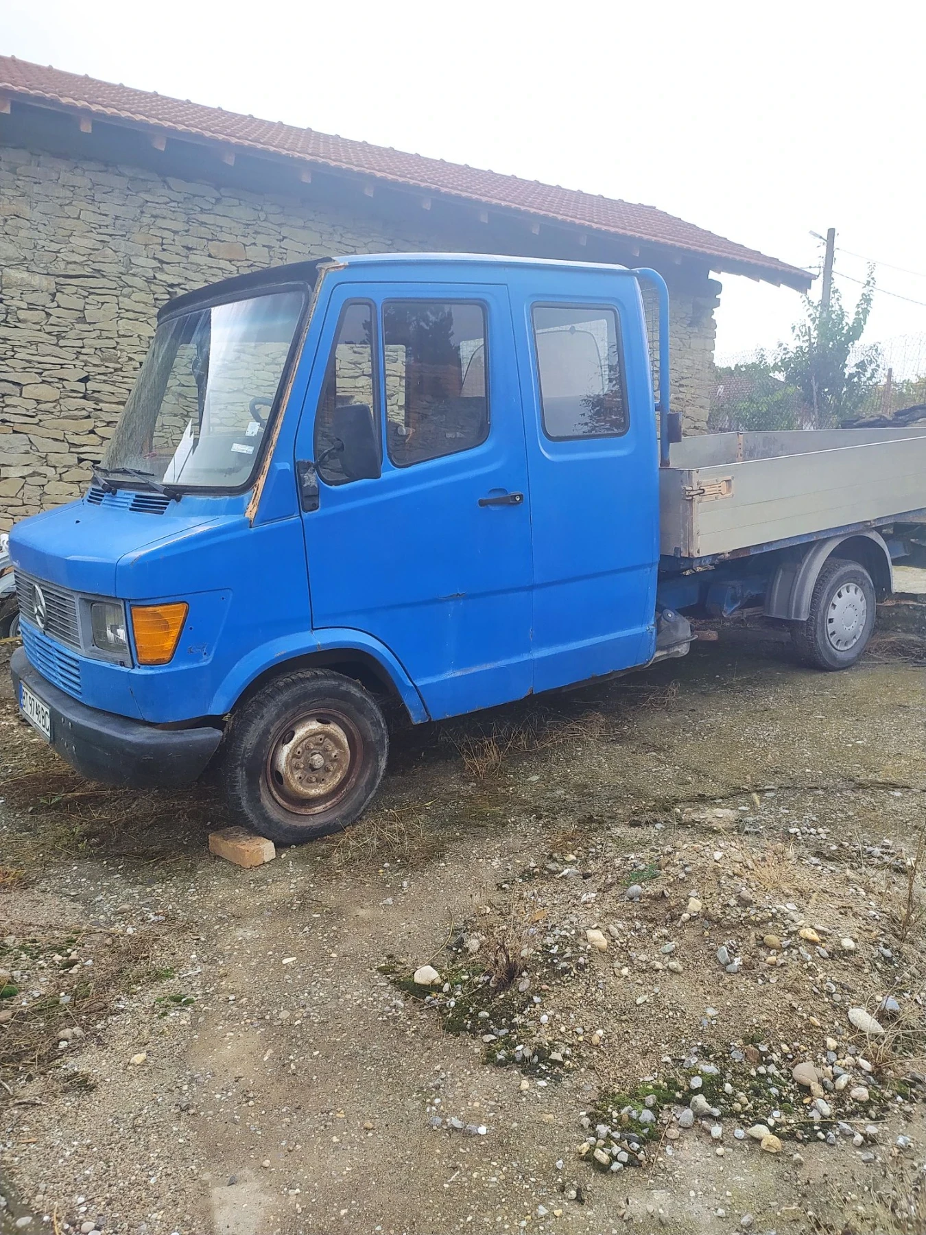 Mercedes-Benz 208 D