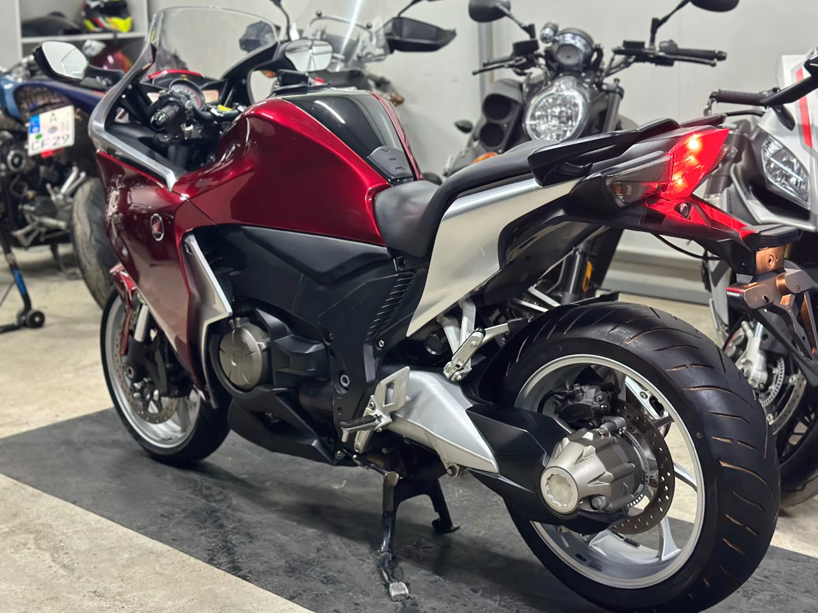 Honda Vfr DCT ЛИЗИНГ/БАРТЕР - изображение 5