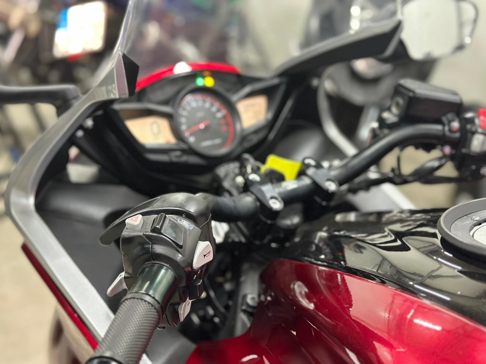 Honda Vfr DCT / | Mobile.bg   11