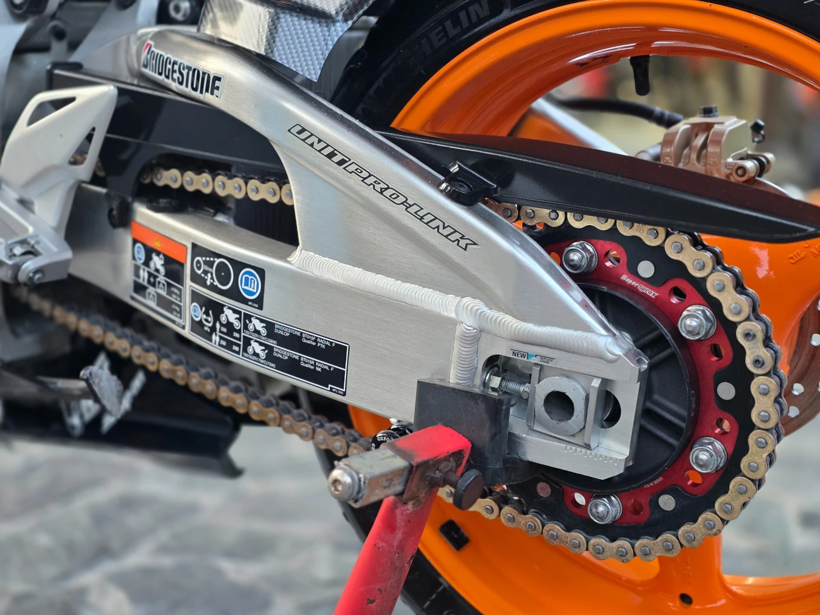 Honda Cbr 1000 ЛИЗИНГ REPSOL, снимка 12 - Мотоциклети и мототехника - 55647354