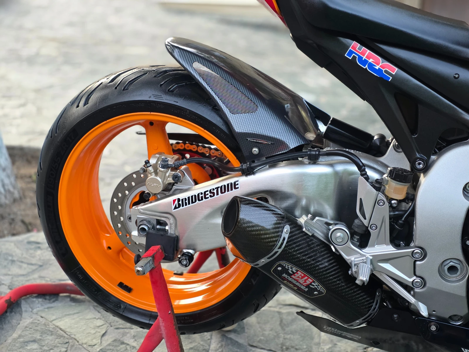 Honda Cbr 1000 ЛИЗИНГ REPSOL, снимка 6 - Мотоциклети и мототехника - 55647354