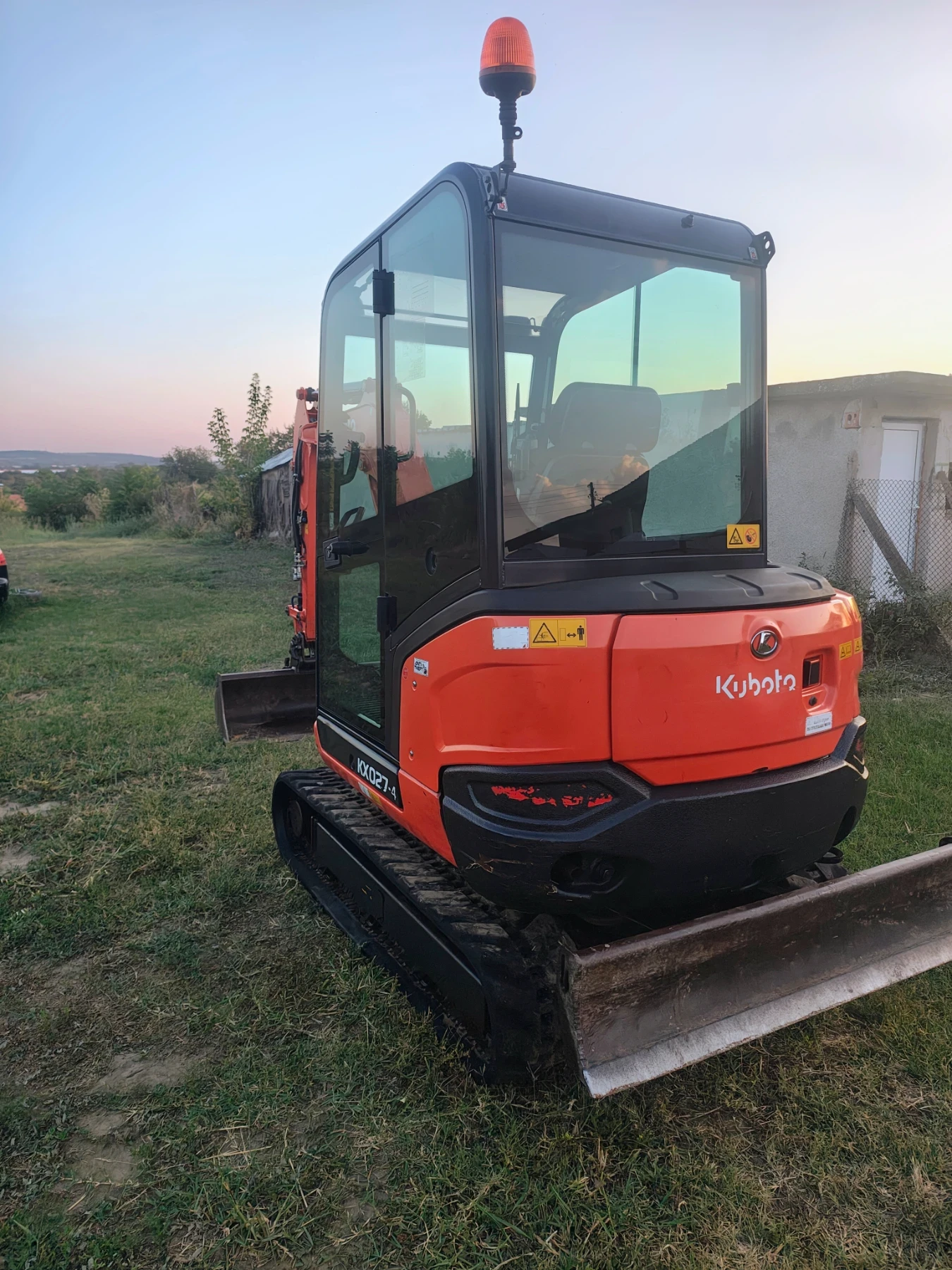 Багер Kubota KX027-4, снимка 9 - Индустриална техника - 55943840