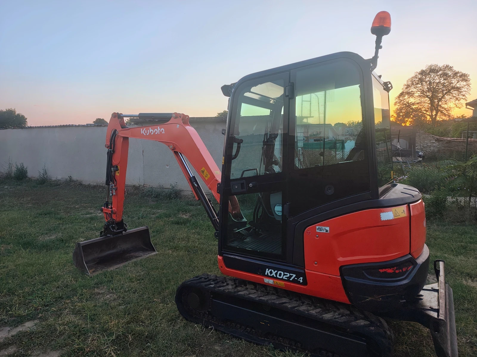 Багер Kubota KX027-4, снимка 8 - Индустриална техника - 55943840