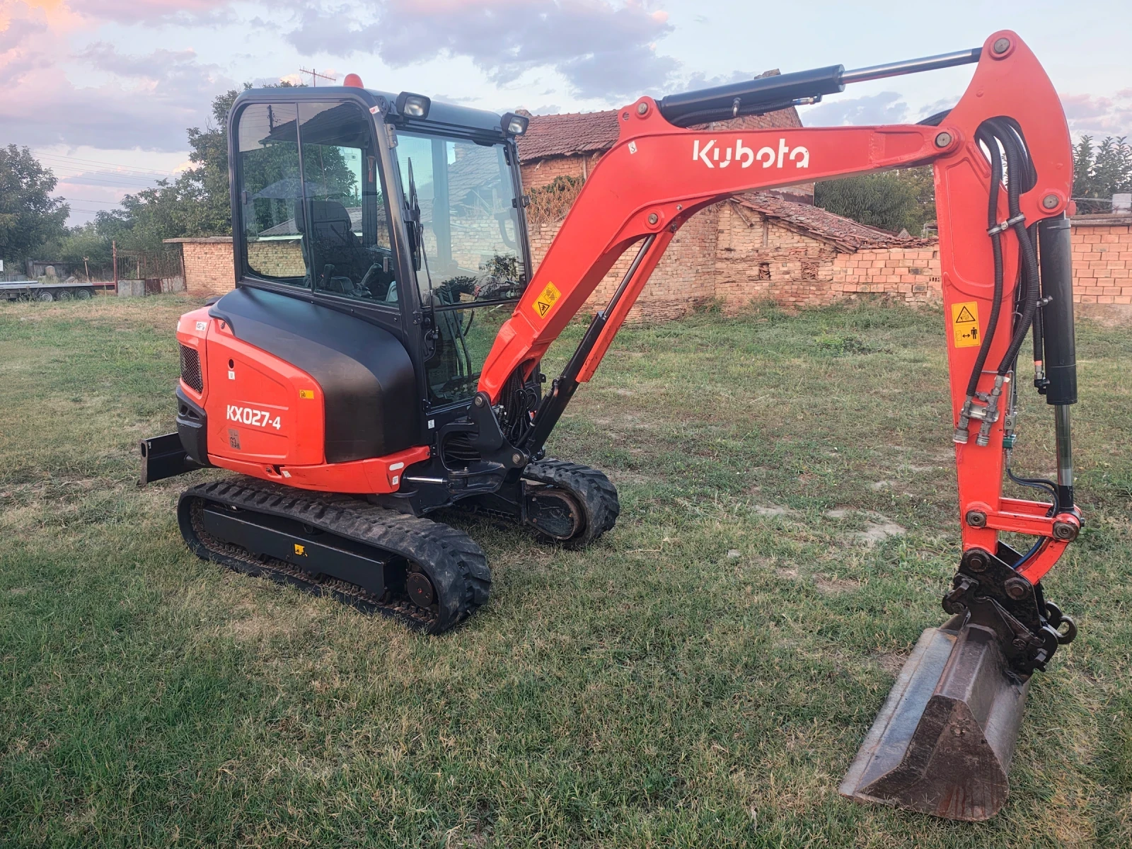 Багер Kubota KX027-4, снимка 3 - Индустриална техника - 55943840