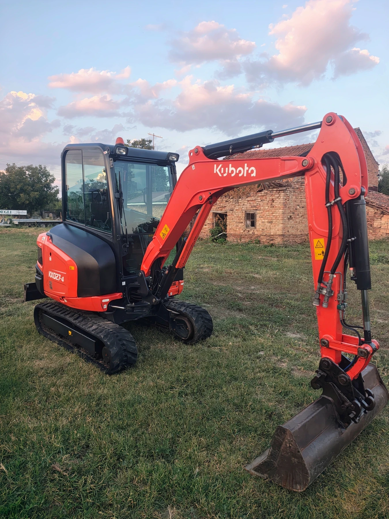 Багер Kubota KX027-4, снимка 4 - Индустриална техника - 55943840