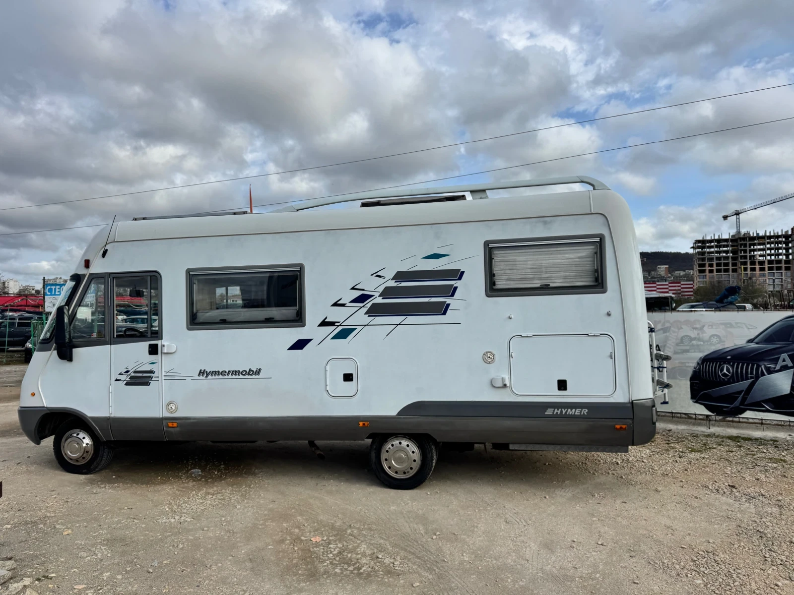 Кемпер Mercedes-Benz HYMER  3+ 1 , снимка 3 - Каравани и кемпери - 56184353
