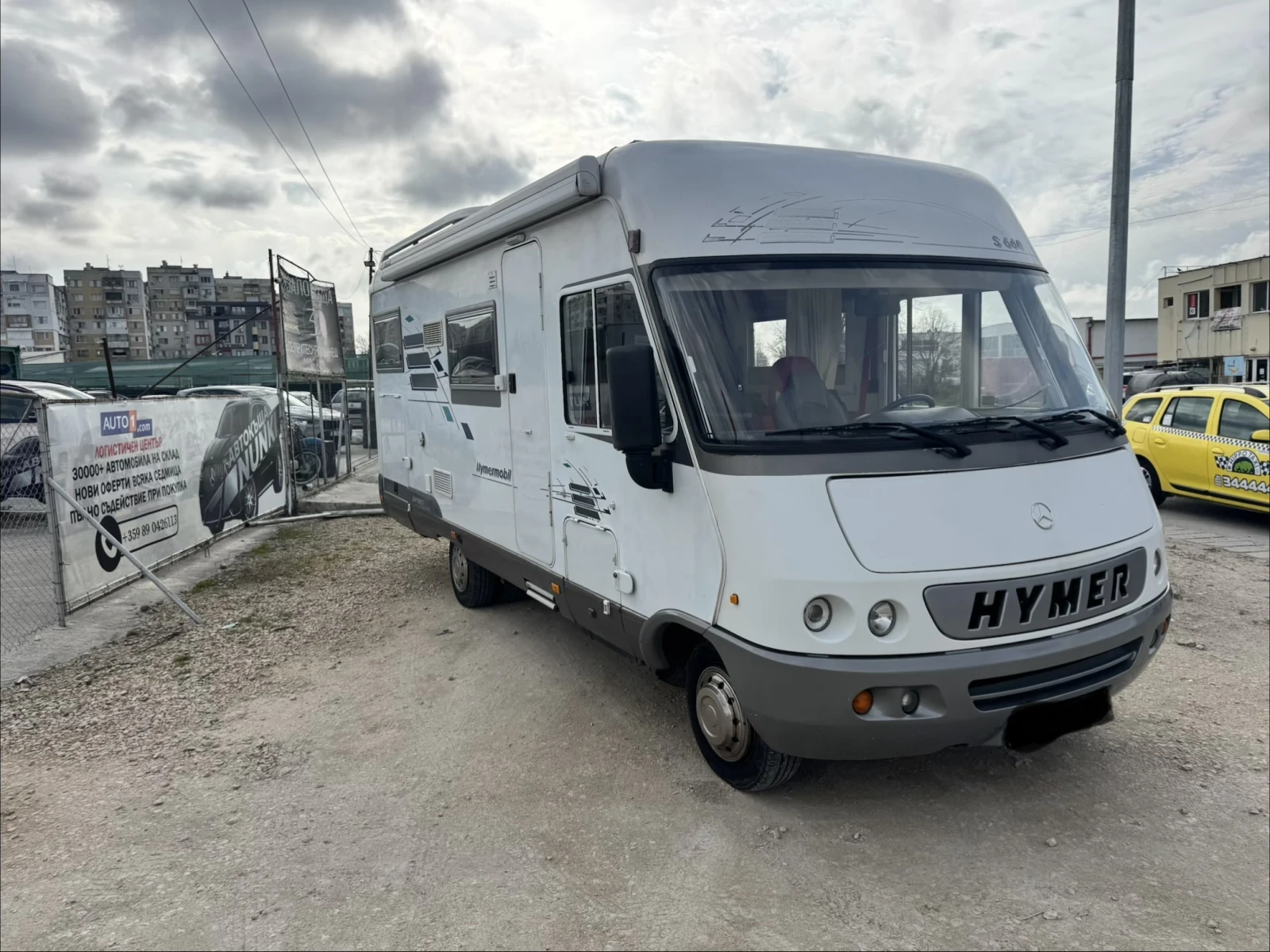 Кемпер Mercedes-Benz HYMER  3+ 1 , снимка 2 - Каравани и кемпери - 56184353