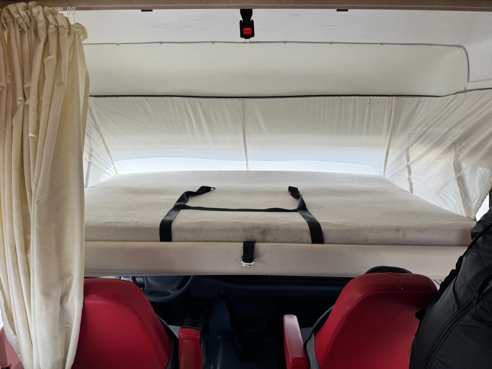 Кемпер Mercedes-Benz HYMER  3+ 1 , снимка 14 - Каравани и кемпери - 56184353