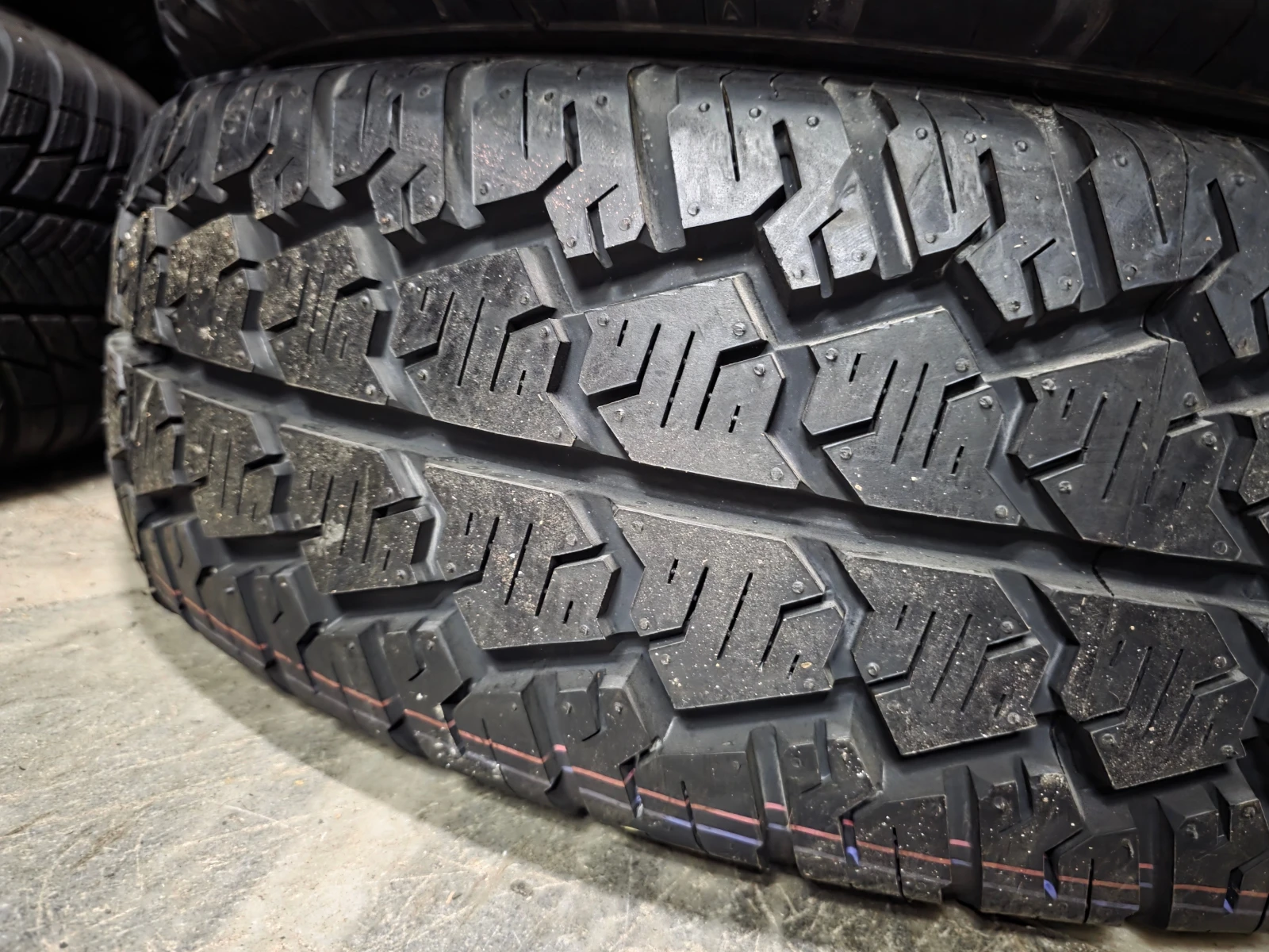 ���� 215/75R16 | Mobile.bg � ����������� 4