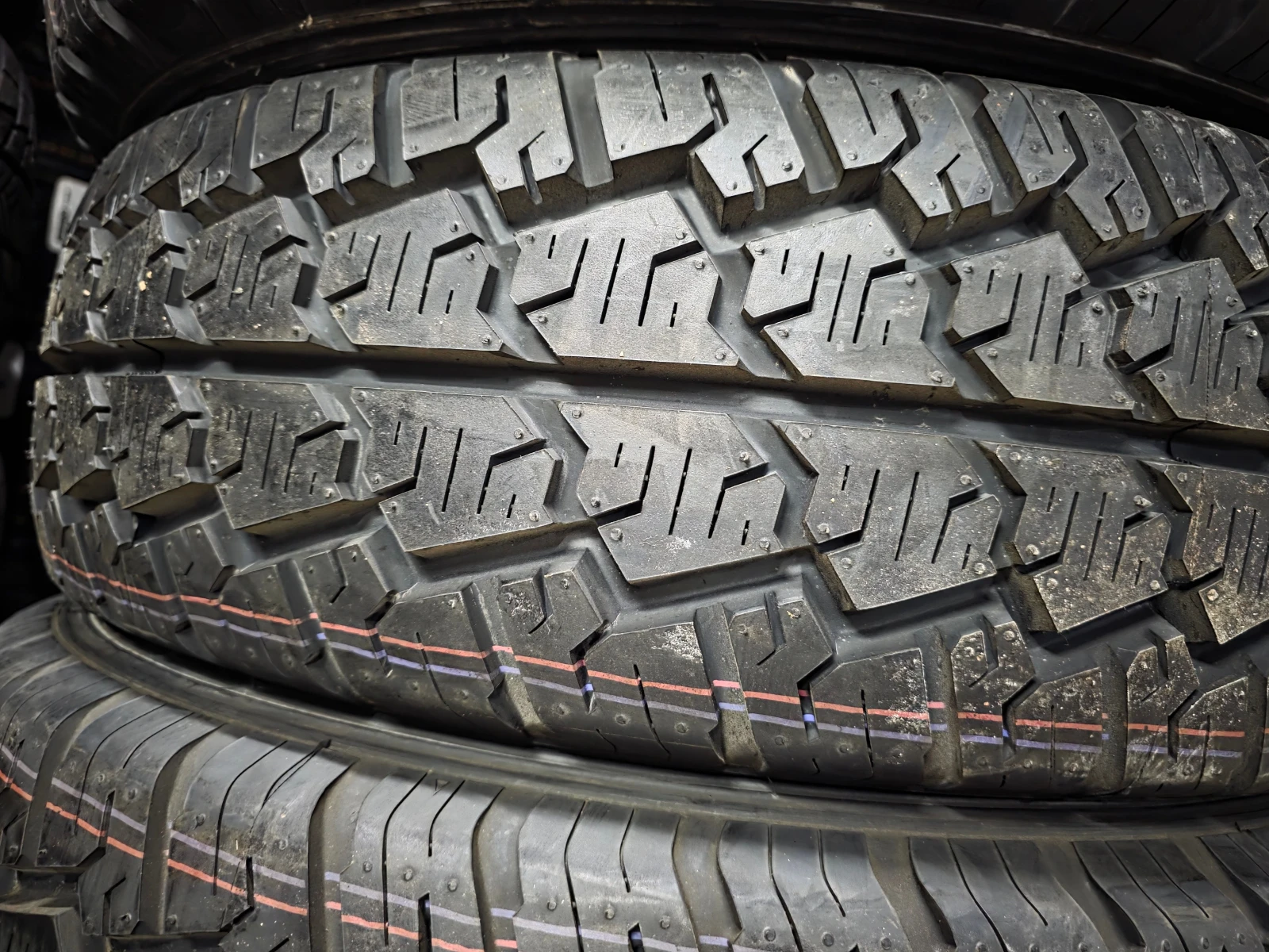 ���� 215/75R16 | Mobile.bg � ����������� 2