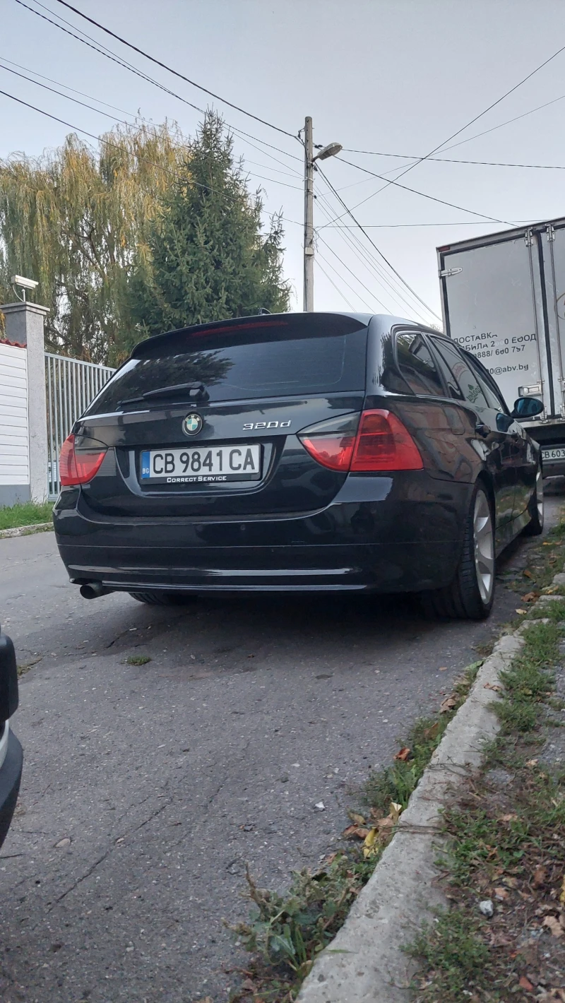 BMW 320 320d, снимка 4 - Автомобили и джипове - 47406079