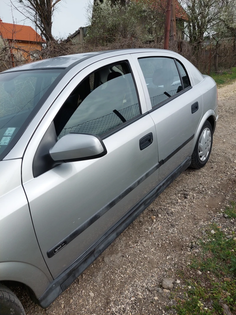 Opel Astra, снимка 2 - Автомобили и джипове - 49560749