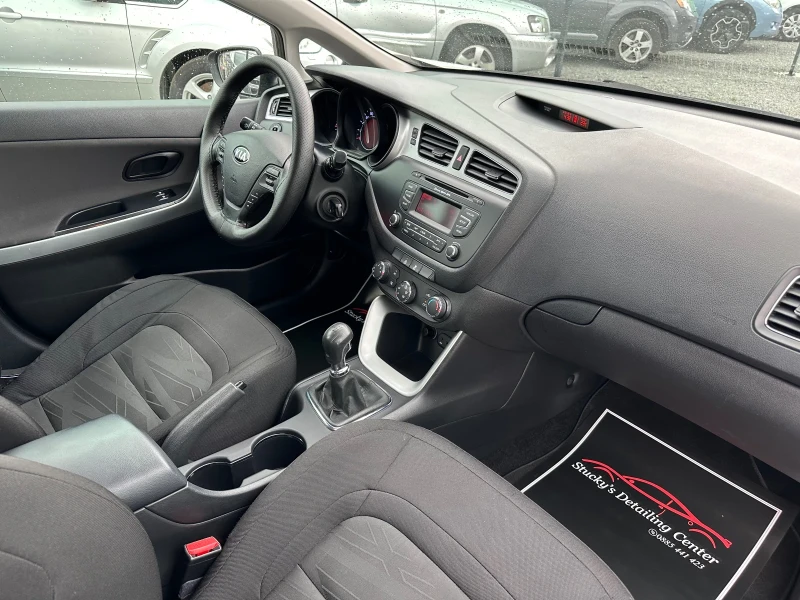 Kia Ceed 1.6I, снимка 12 - Автомобили и джипове - 51433872