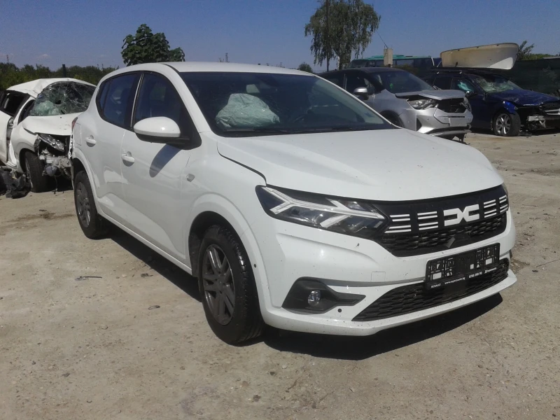 Dacia Sandero, снимка 2 - Автомобили и джипове - 51513757